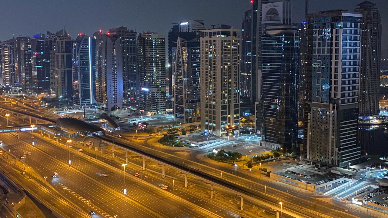 Nacht, Road, Stadtgebiet, Metropole, Tower Block. Wallpaper in 1280x720 Resolution