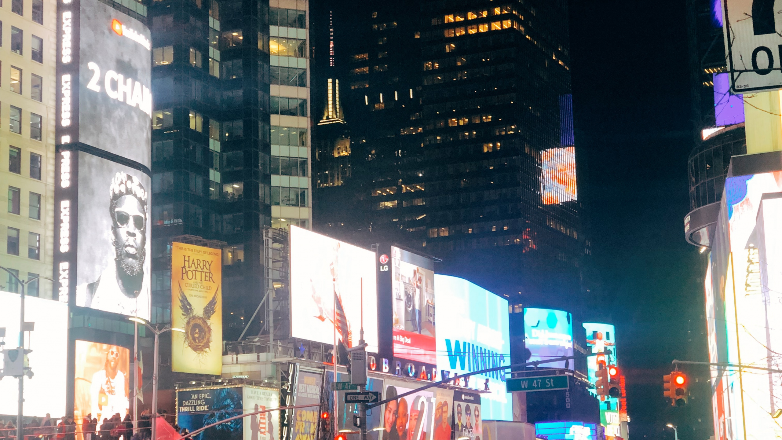Times Square, King, Metropolis, City, Night. Wallpaper in 2560x1440 Resolution