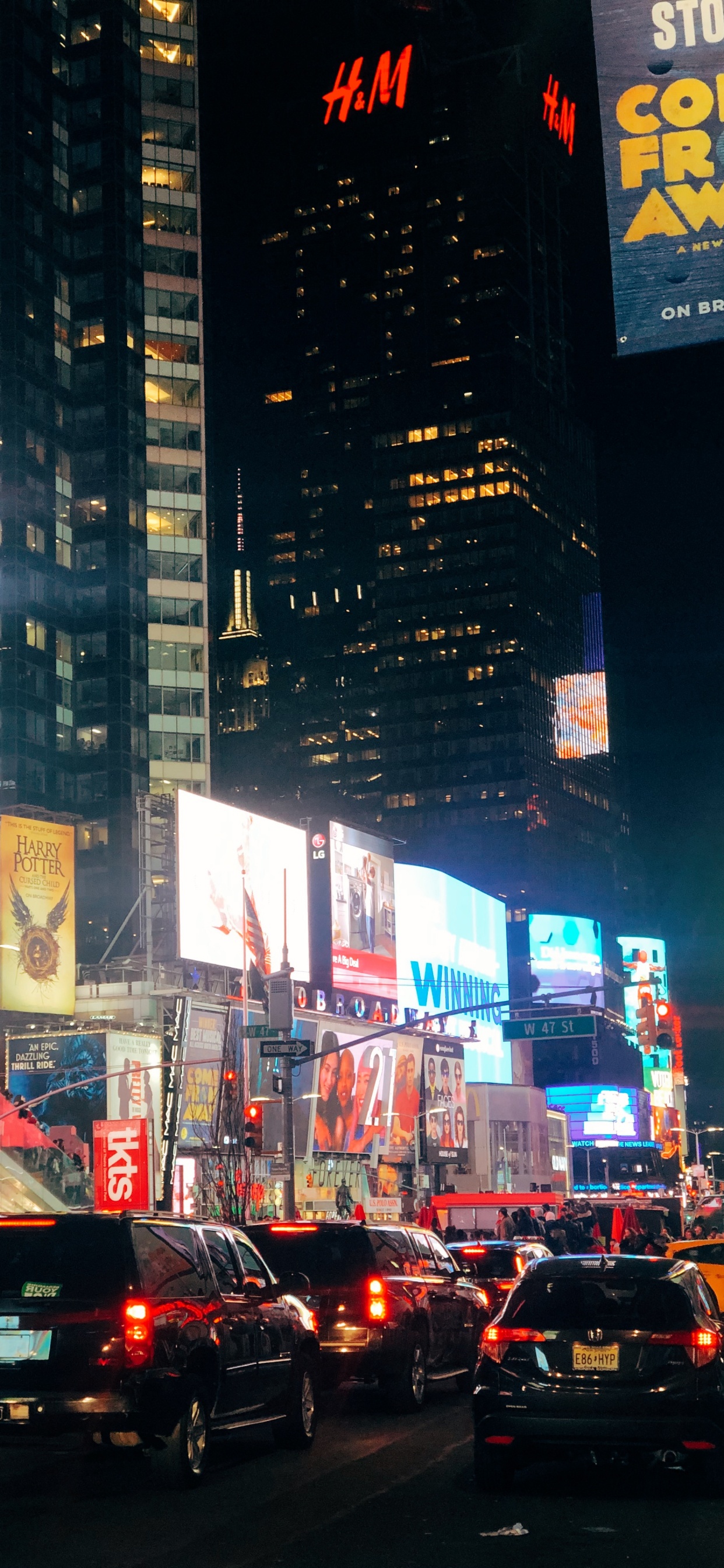 Times Square, König, Metropole, Nacht, Tower Block. Wallpaper in 1242x2688 Resolution