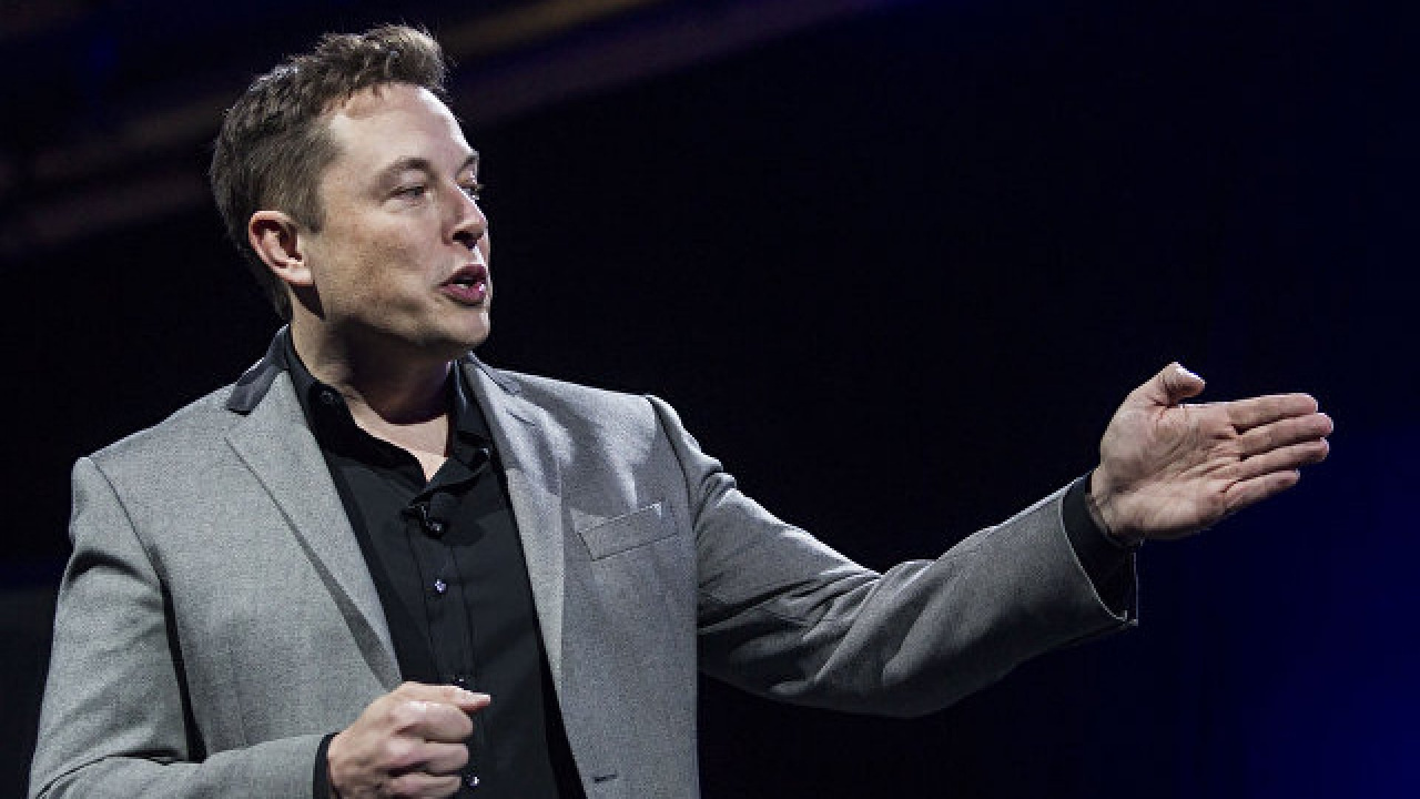 Elon Musk, Tesla Model 3, SpaceX, Car, Orator. Wallpaper in 1280x720 Resolution