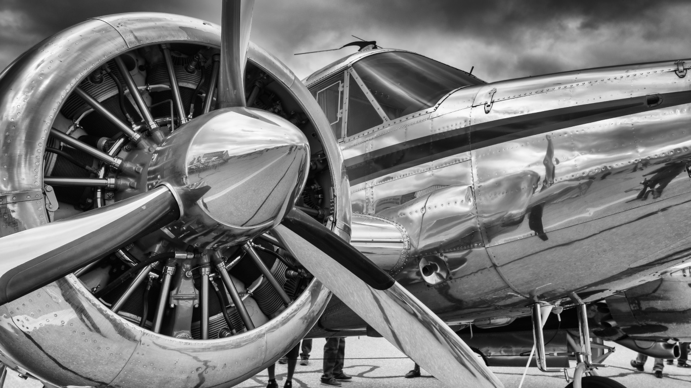 Propeller, Rad, Flugzeugmotoren, Speiche, Kampfflugzeug. Wallpaper in 1366x768 Resolution