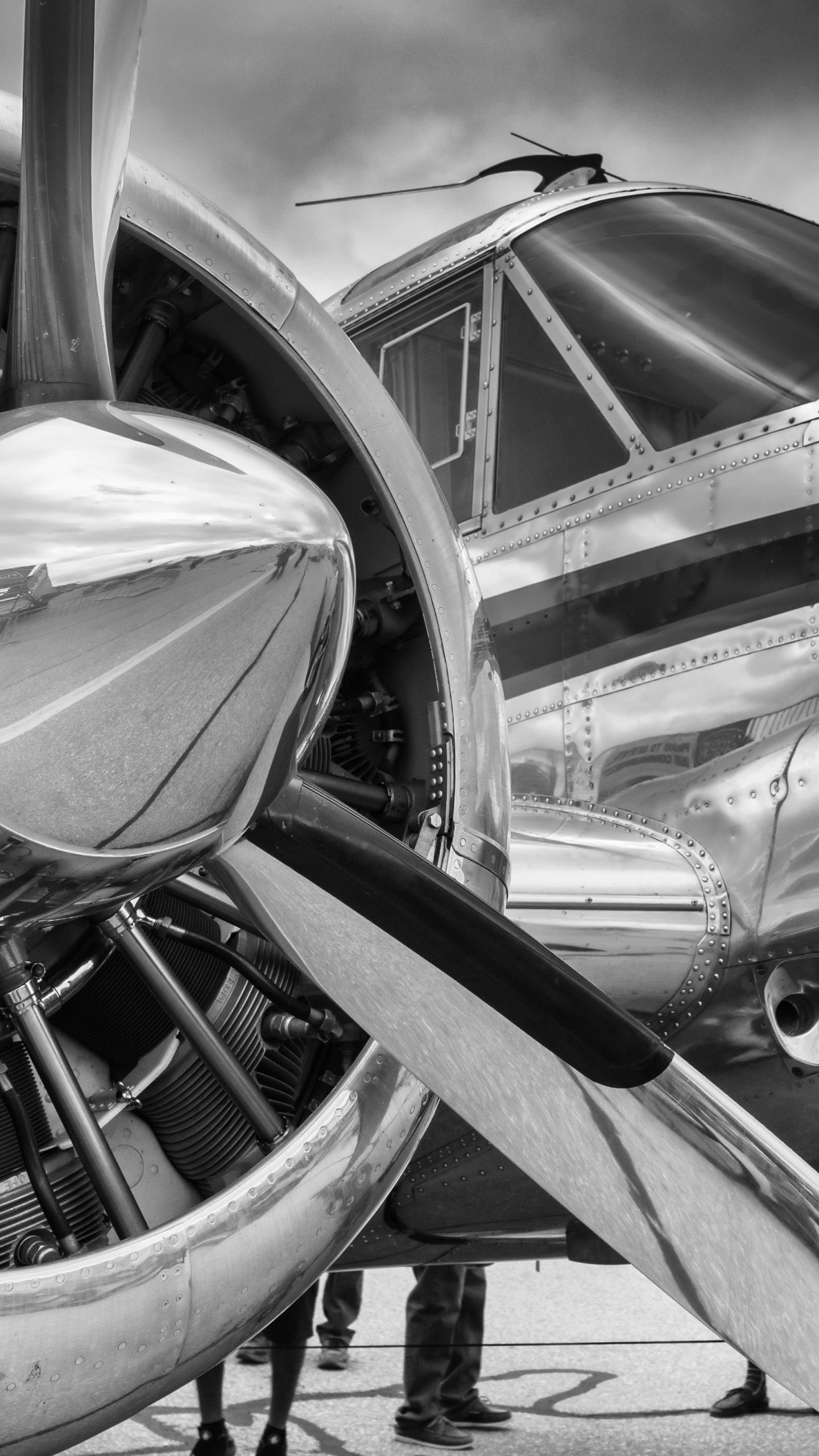 Propeller, Rad, Flugzeugmotoren, Speiche, Kampfflugzeug. Wallpaper in 1440x2560 Resolution