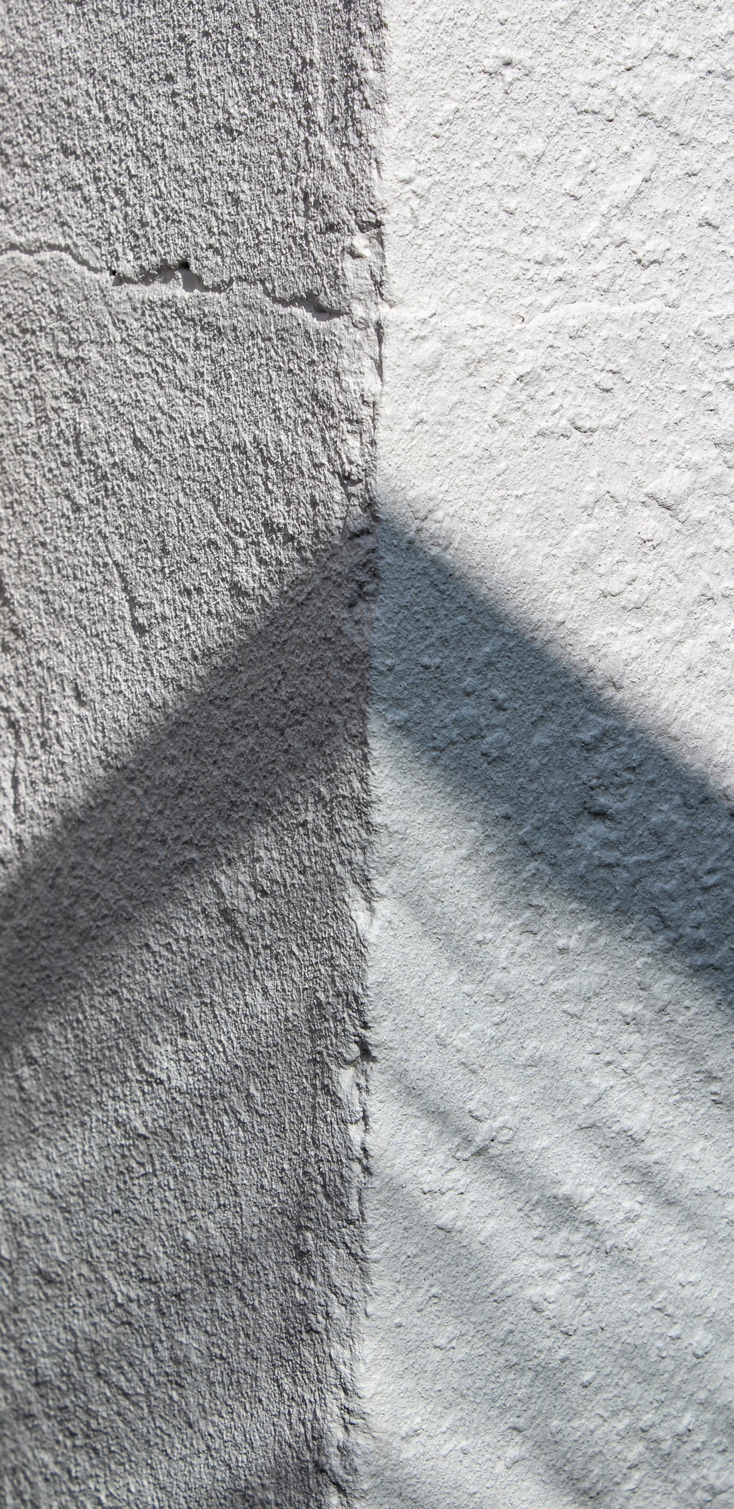 Blau-weiße Betonwand. Wallpaper in 1440x2960 Resolution