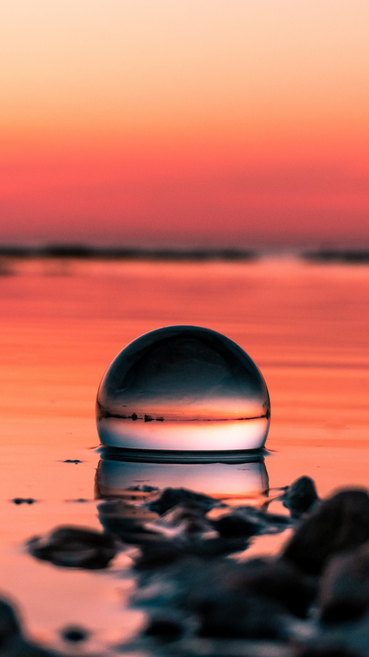 Eau, Red, Horizon, Réflexion, Calme. Wallpaper in 750x1334 Resolution