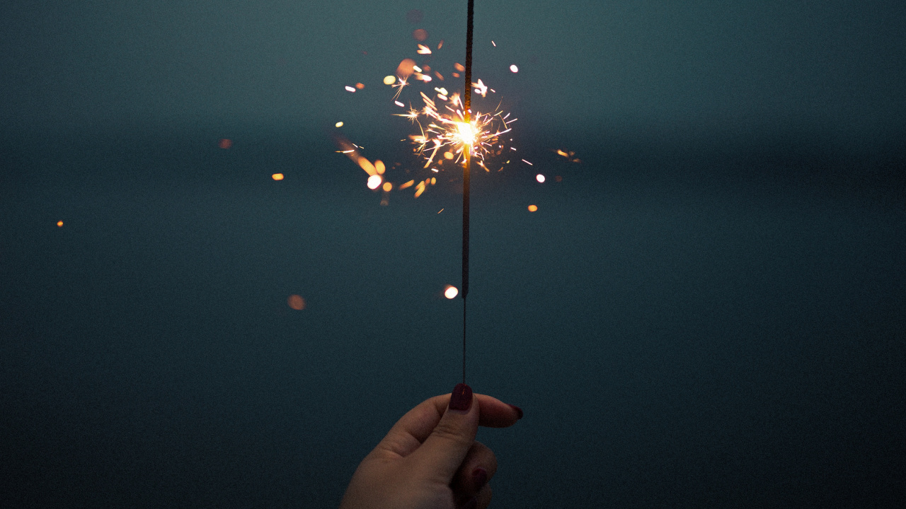 Sparkler, Fireworks, Diwali, New Years Day, Holiday. Wallpaper in 1280x720 Resolution