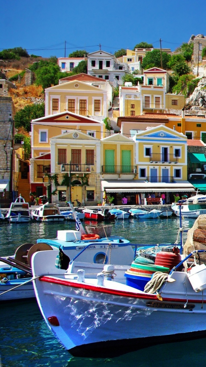 White and Blue Boat on Body of Water During Daytime. Wallpaper in 720x1280 Resolution