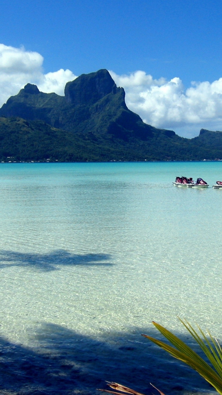People Swimming on Sea During Daytime. Wallpaper in 750x1334 Resolution