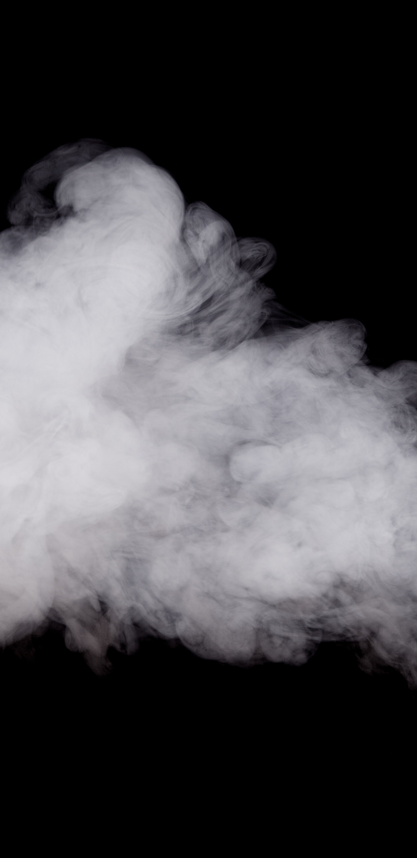 Humo Blanco Sobre Fondo Negro. Wallpaper in 1440x2960 Resolution