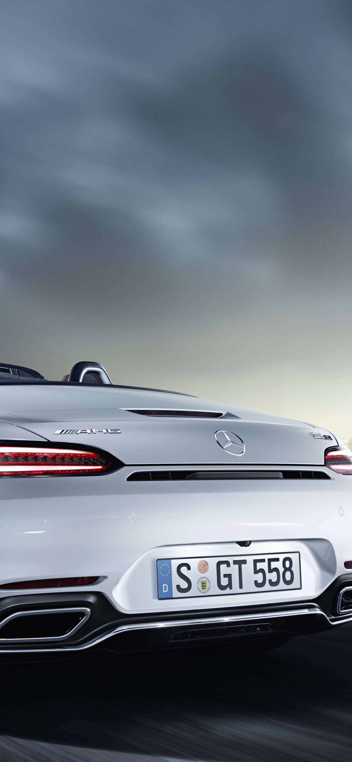 White Porsche 911 on Road During Daytime. Wallpaper in 1125x2436 Resolution