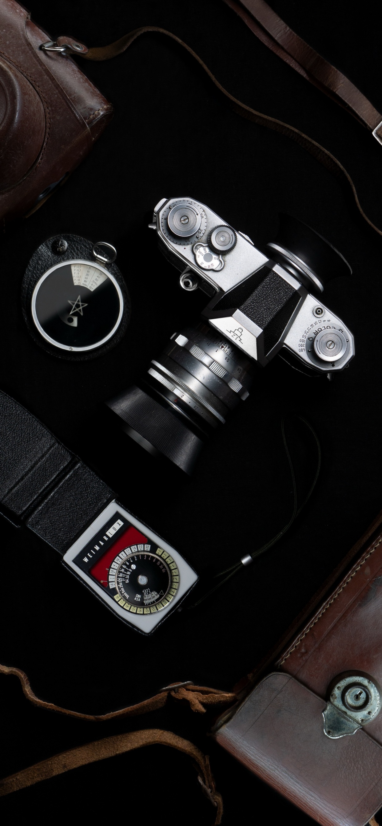 Car, Lomographie, Kapuze, Kameralinse, Automotive Lighting. Wallpaper in 1242x2688 Resolution