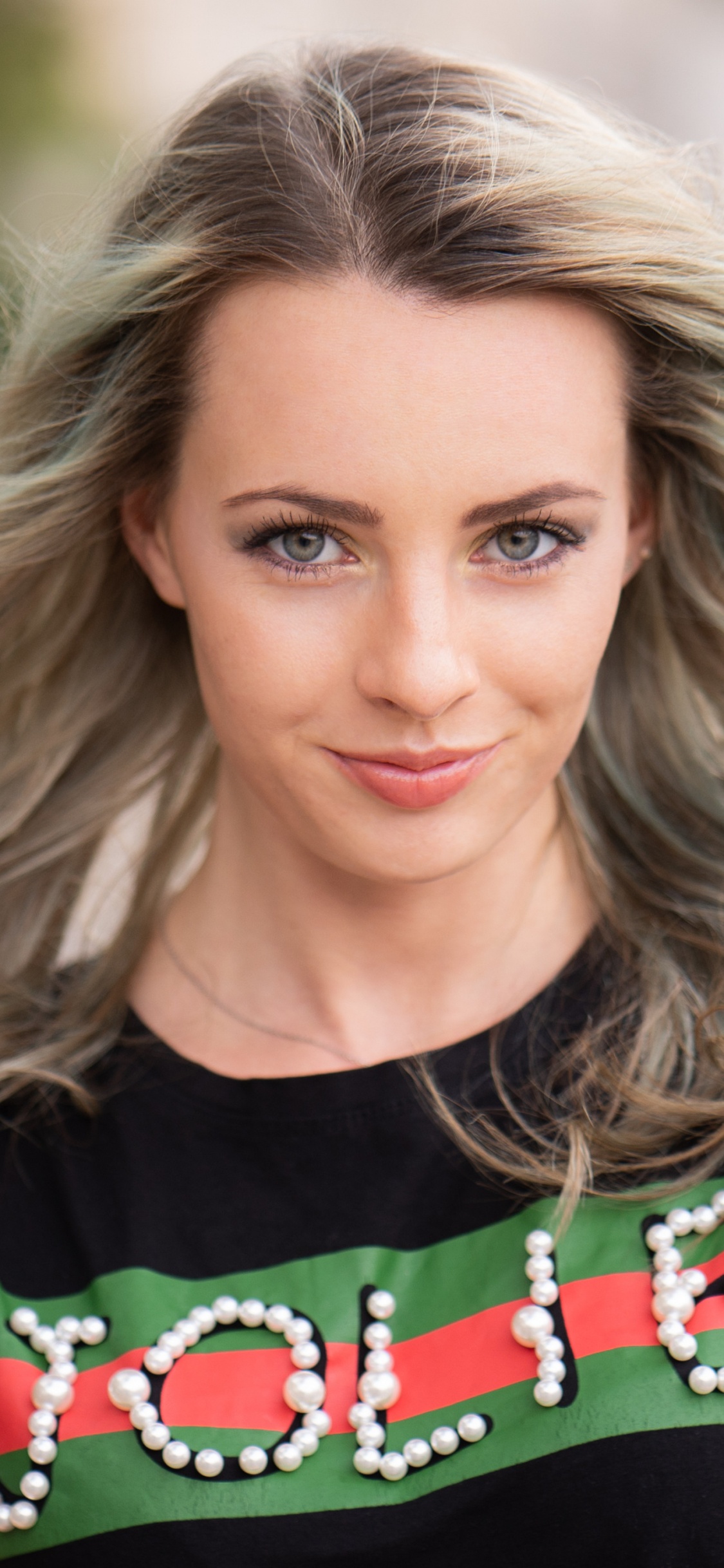 Beauté, Face, Menton, Coiffure, Sourire. Wallpaper in 1125x2436 Resolution