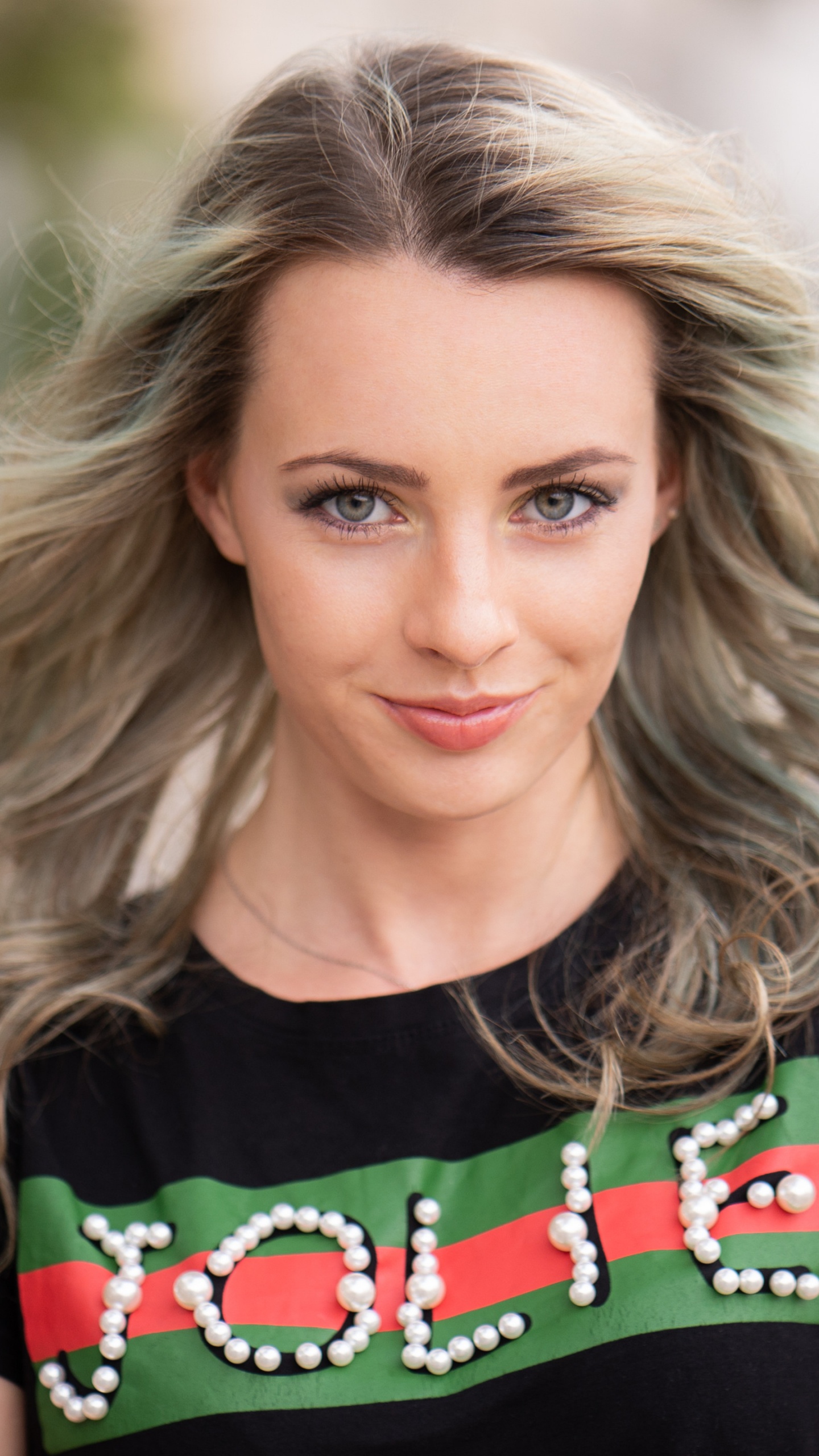 Beauté, Face, Menton, Coiffure, Sourire. Wallpaper in 1440x2560 Resolution