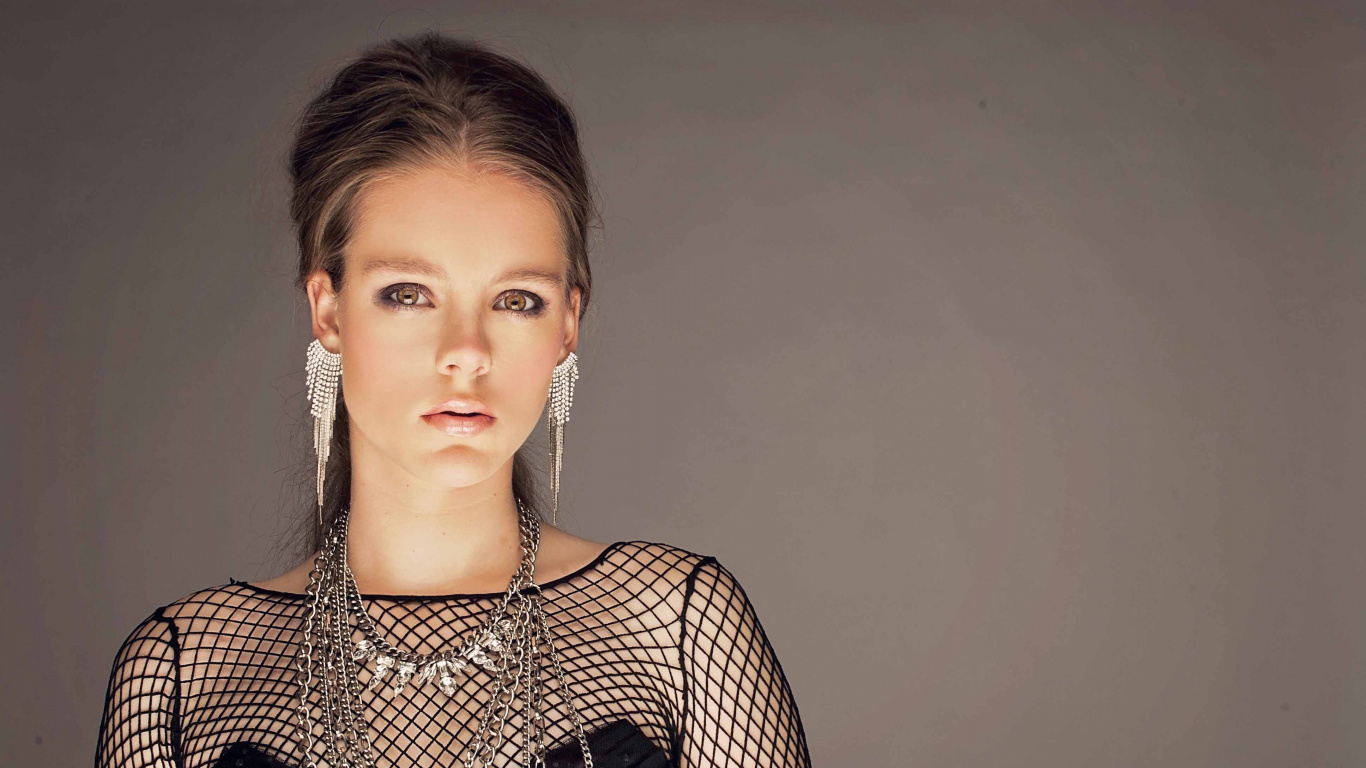 Modèle de Mode, Beauté, Modèle, Portrait, Cheveu. Wallpaper in 1366x768 Resolution