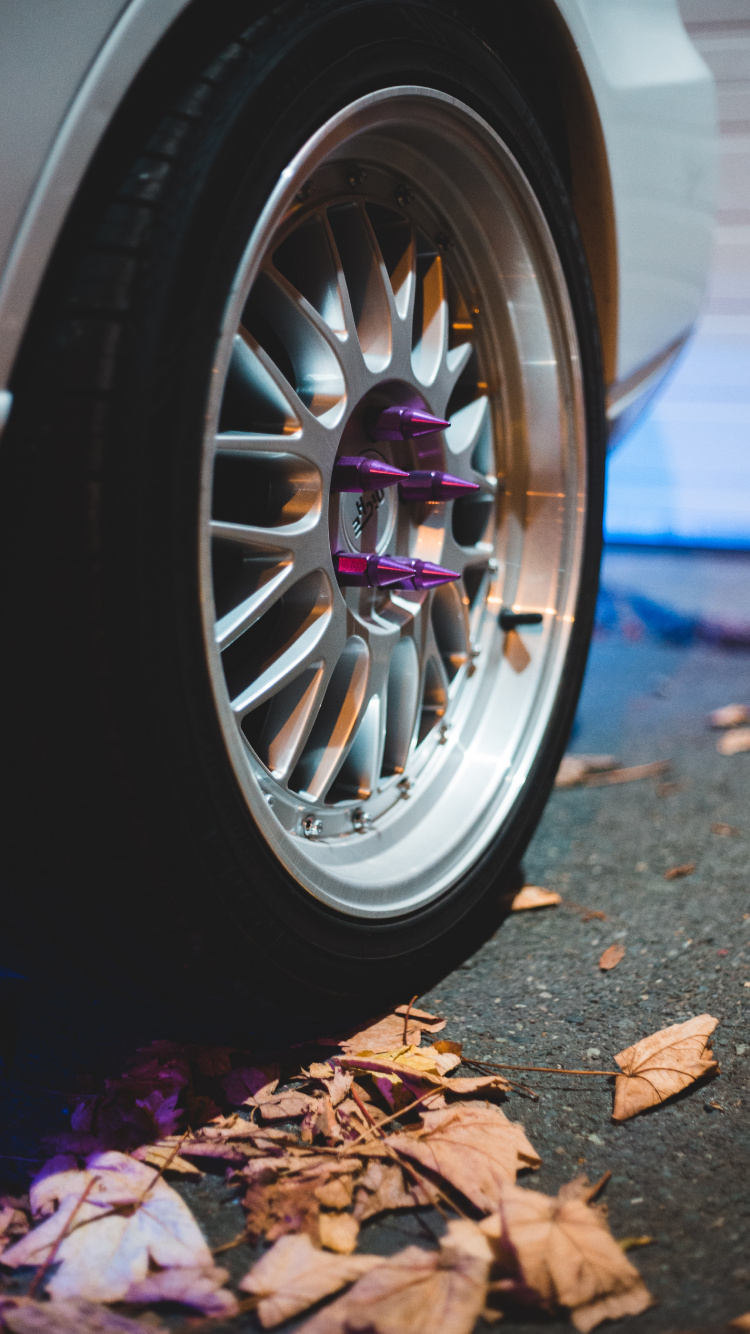 Silver Multi Spoke Wheel With Tire. Wallpaper in 750x1334 Resolution