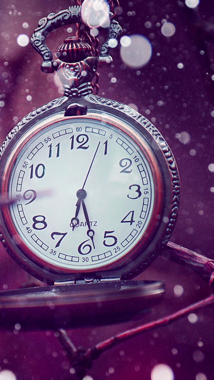 Reloj de Bolsillo Analógico Plateado y Blanco. Wallpaper in 720x1280 Resolution