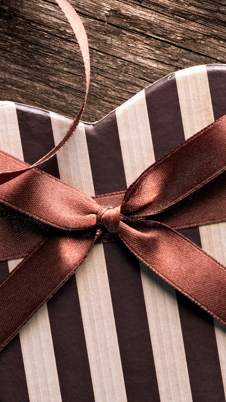 Geschenk, Geschenkpapier, Valentines Tag, Multifunktionsleiste, Brown. Wallpaper in 750x1334 Resolution