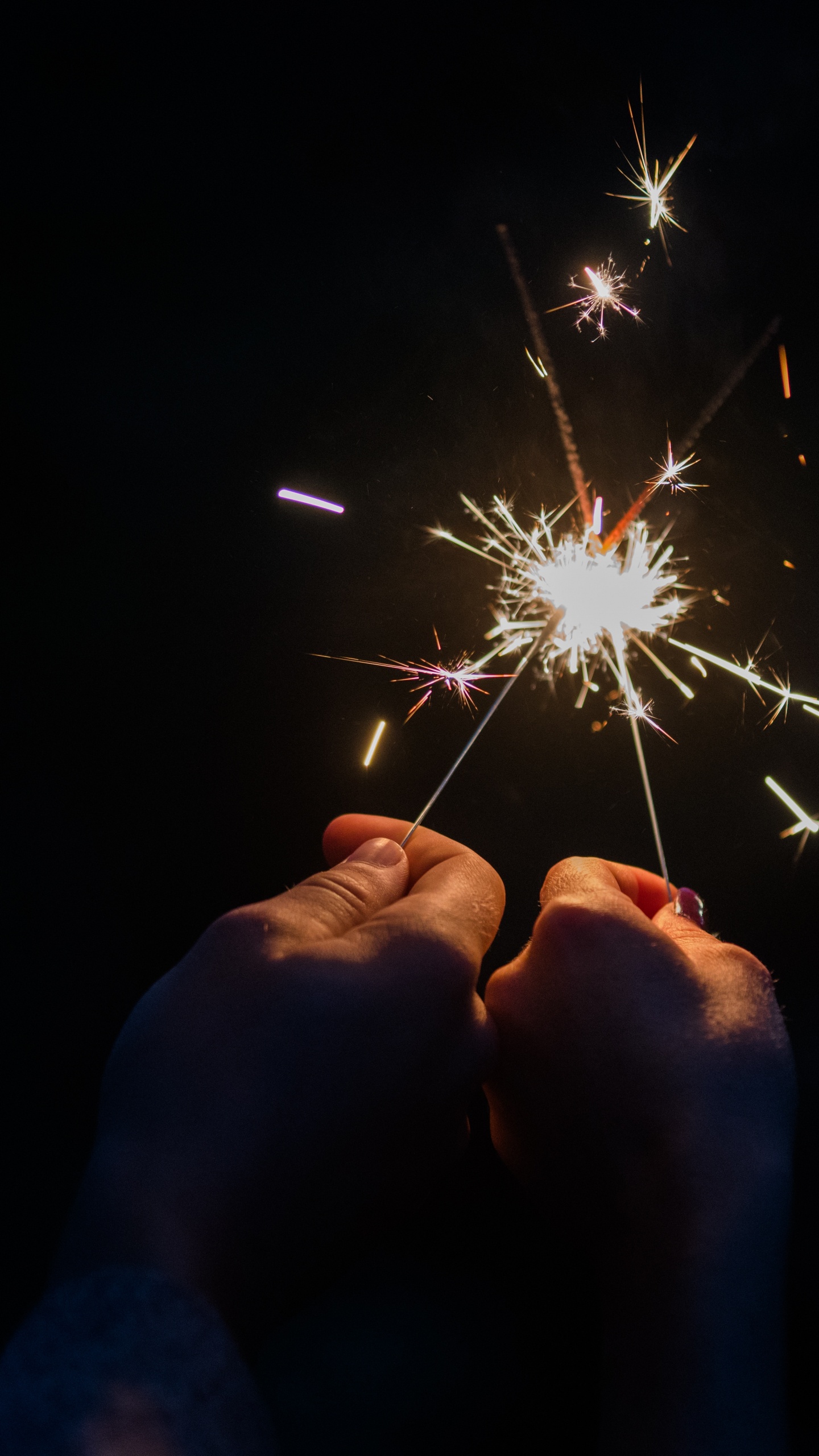 Sparkler, Fire, Fireworks, Darkness, New Years Day. Wallpaper in 1440x2560 Resolution