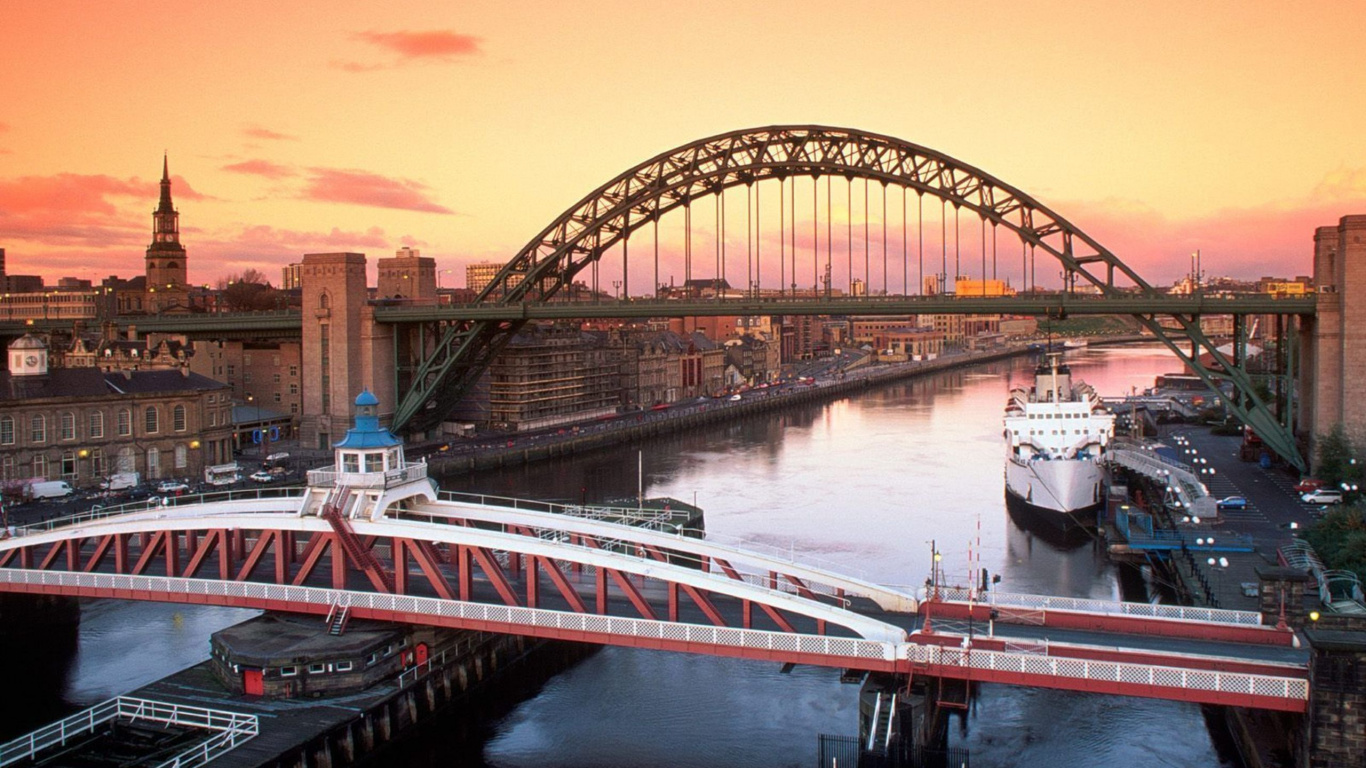 White and Red Boat on Body of Water Under Bridge During Daytime. Wallpaper in 1366x768 Resolution