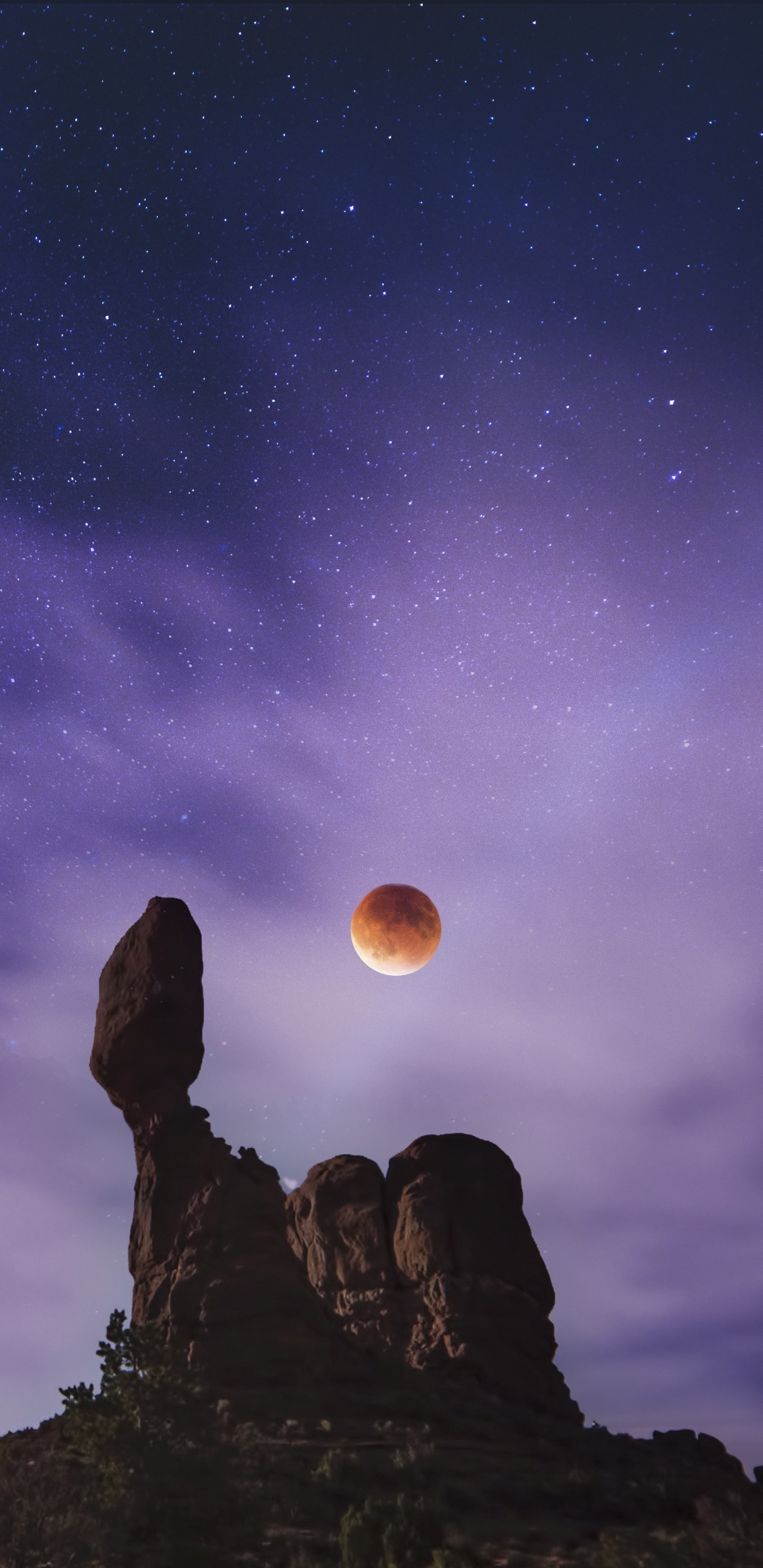 Silhouette of Man and Woman Sitting on Rock Under Starry Night. Wallpaper in 1440x2960 Resolution