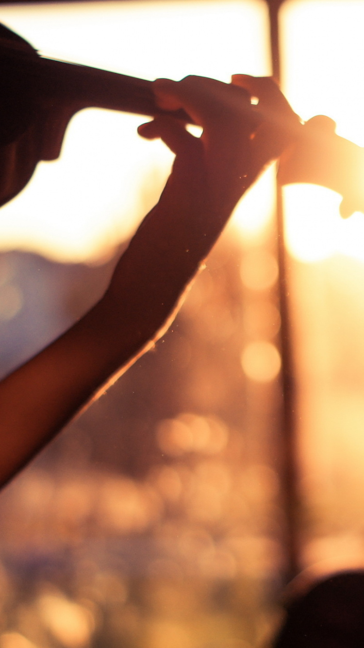 Violin, Light, Backlighting, Sunlight, Hand. Wallpaper in 750x1334 Resolution