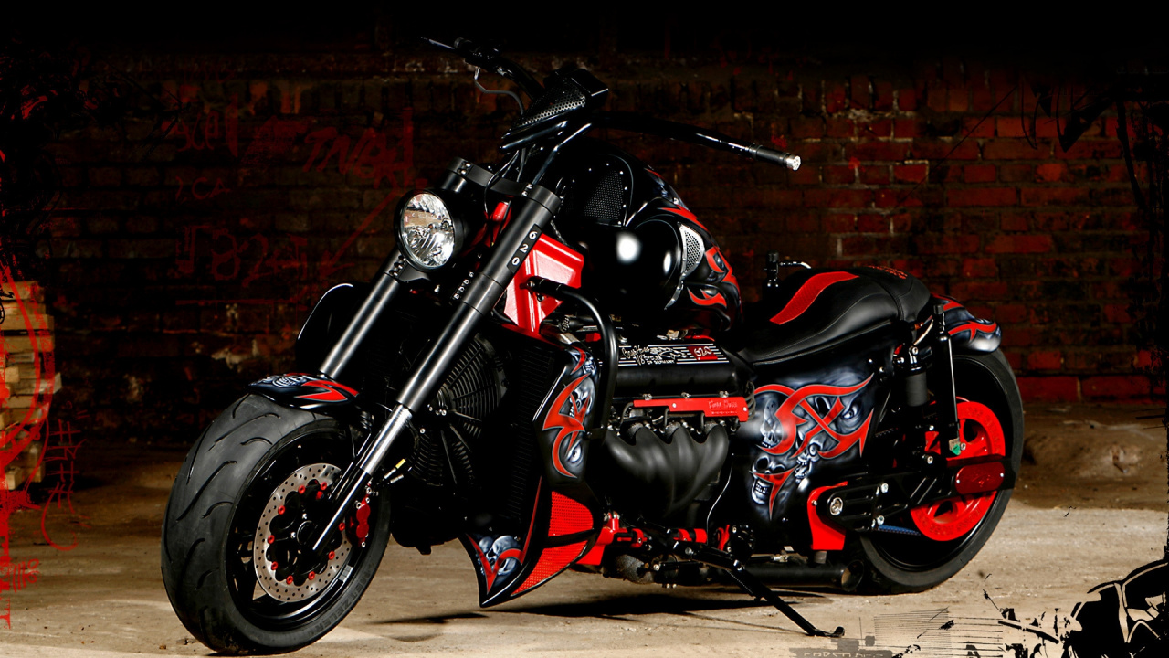Moto Cruiser Noir et Rouge. Wallpaper in 1280x720 Resolution