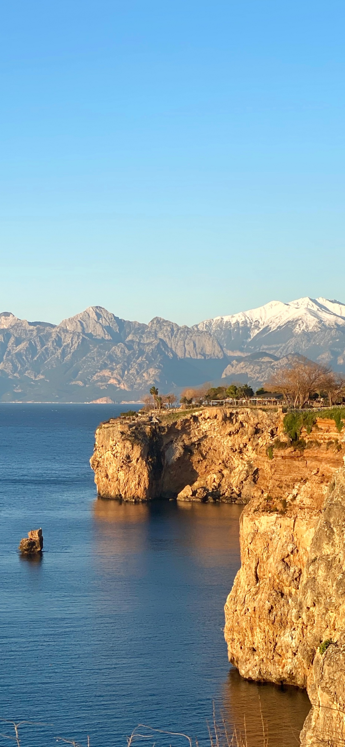 Coast, Water, Mountain, Water Resources, Nature. Wallpaper in 1125x2436 Resolution