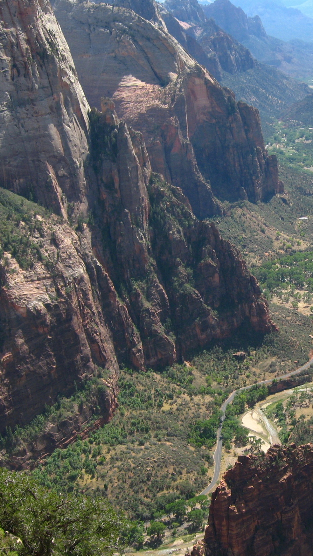 Brown Rocky Mountain During Daytime. Wallpaper in 1080x1920 Resolution