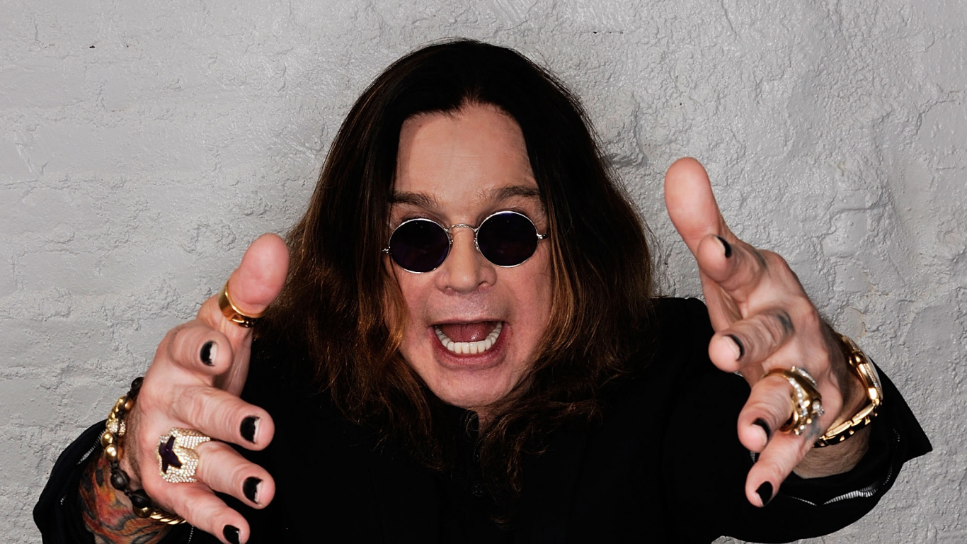 Sourire, Acteur, Peintre, Bras, Ozzy Osbourne. Wallpaper in 1366x768 Resolution