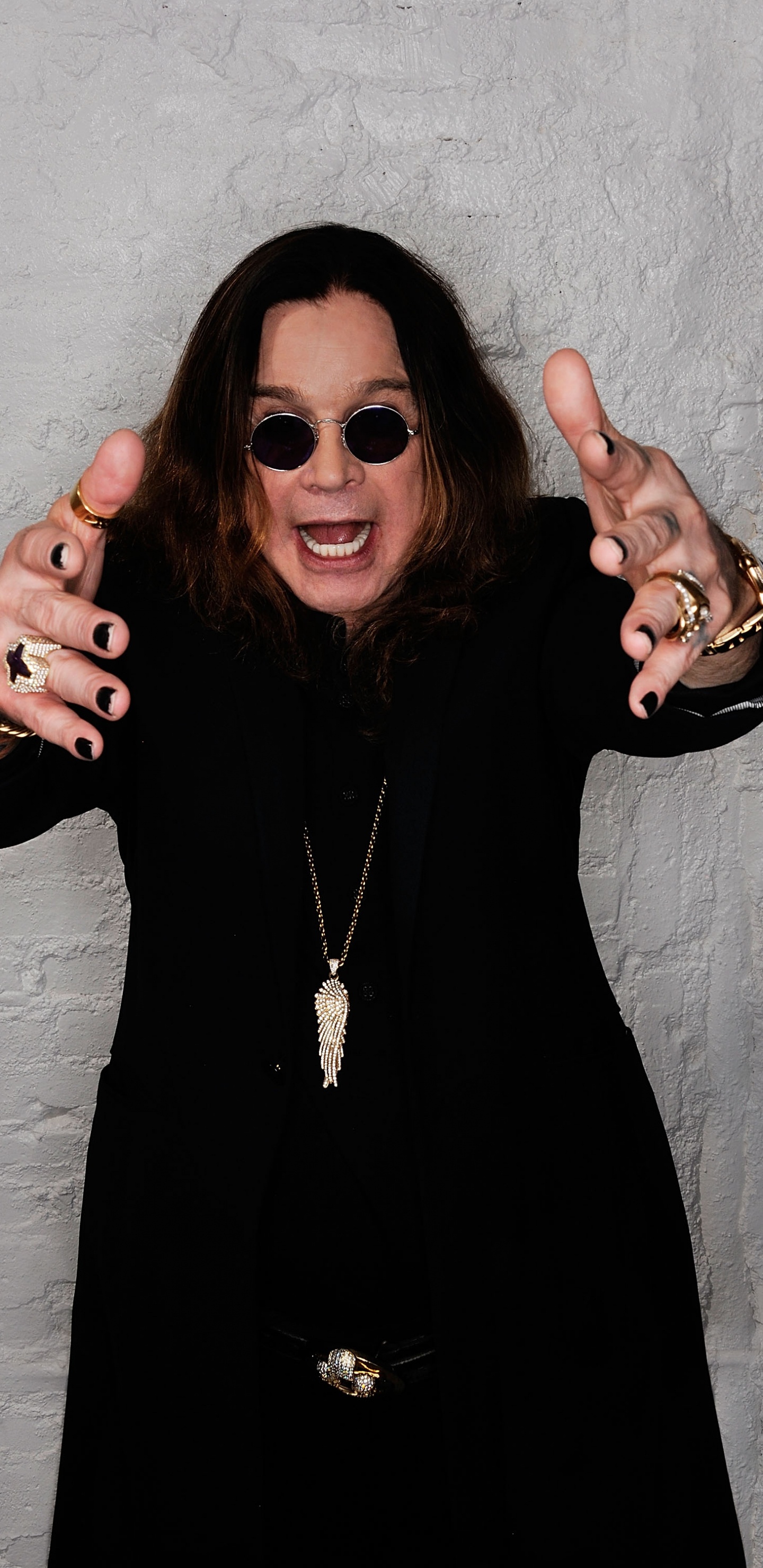 Sourire, Acteur, Peintre, Bras, Ozzy Osbourne. Wallpaper in 1440x2960 Resolution