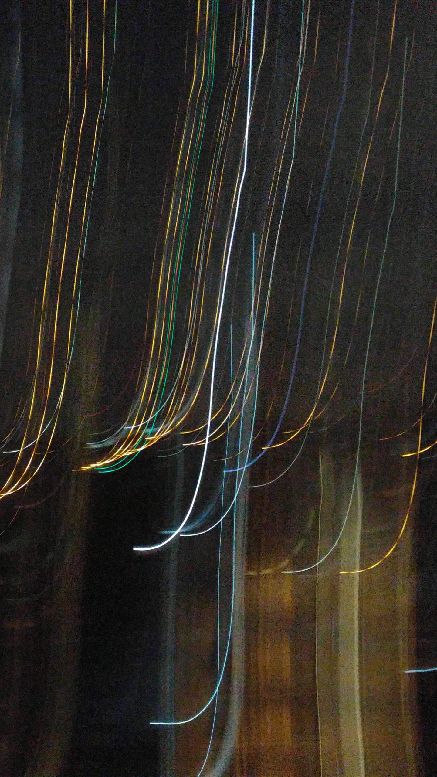 Blaues Und Weißes Licht im Dunklen Raum. Wallpaper in 1440x2560 Resolution