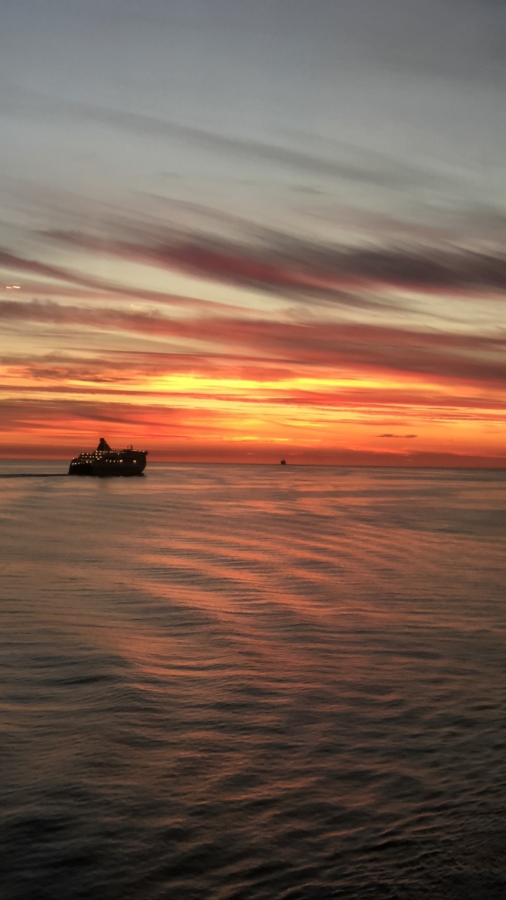 Horizont, Wasser, Sonnenuntergang, Gewässer, Sonne. Wallpaper in 720x1280 Resolution