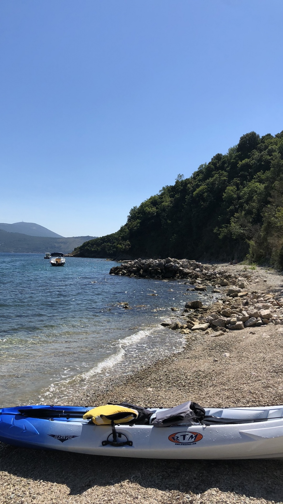 大海, 船只, 海岸, 岸边 壁纸 1080x1920 允许