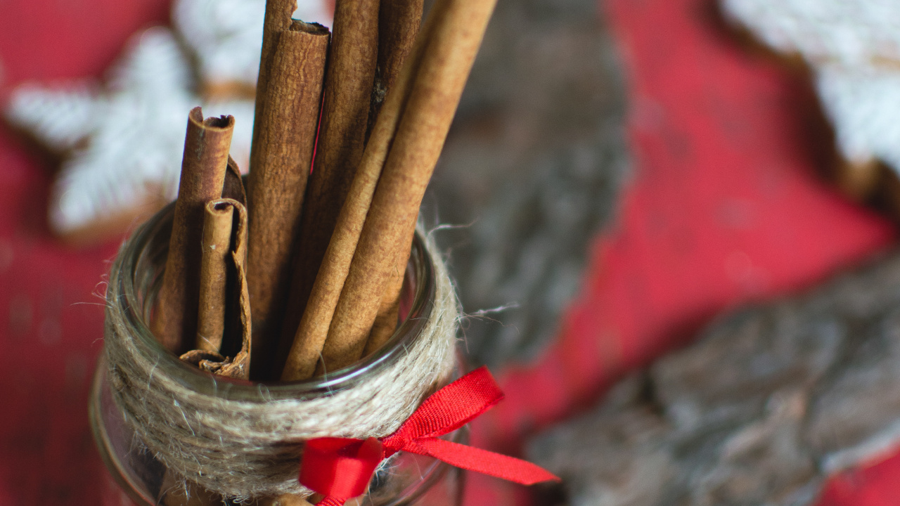 Christmas Day, Cinnamon, Christmas, Twig, Food. Wallpaper in 1280x720 Resolution