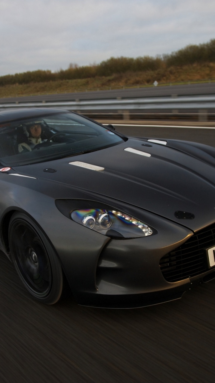 Porsche 911 Negro en la Carretera Durante el Día. Wallpaper in 720x1280 Resolution