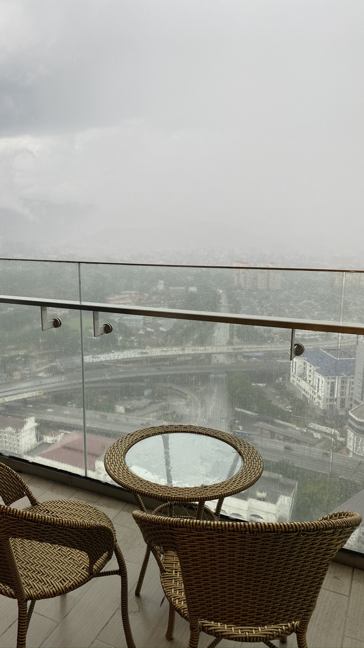 Table, Eau, Mobilier, Mobilier D'extérieur, Table D'extérieur. Wallpaper in 720x1280 Resolution