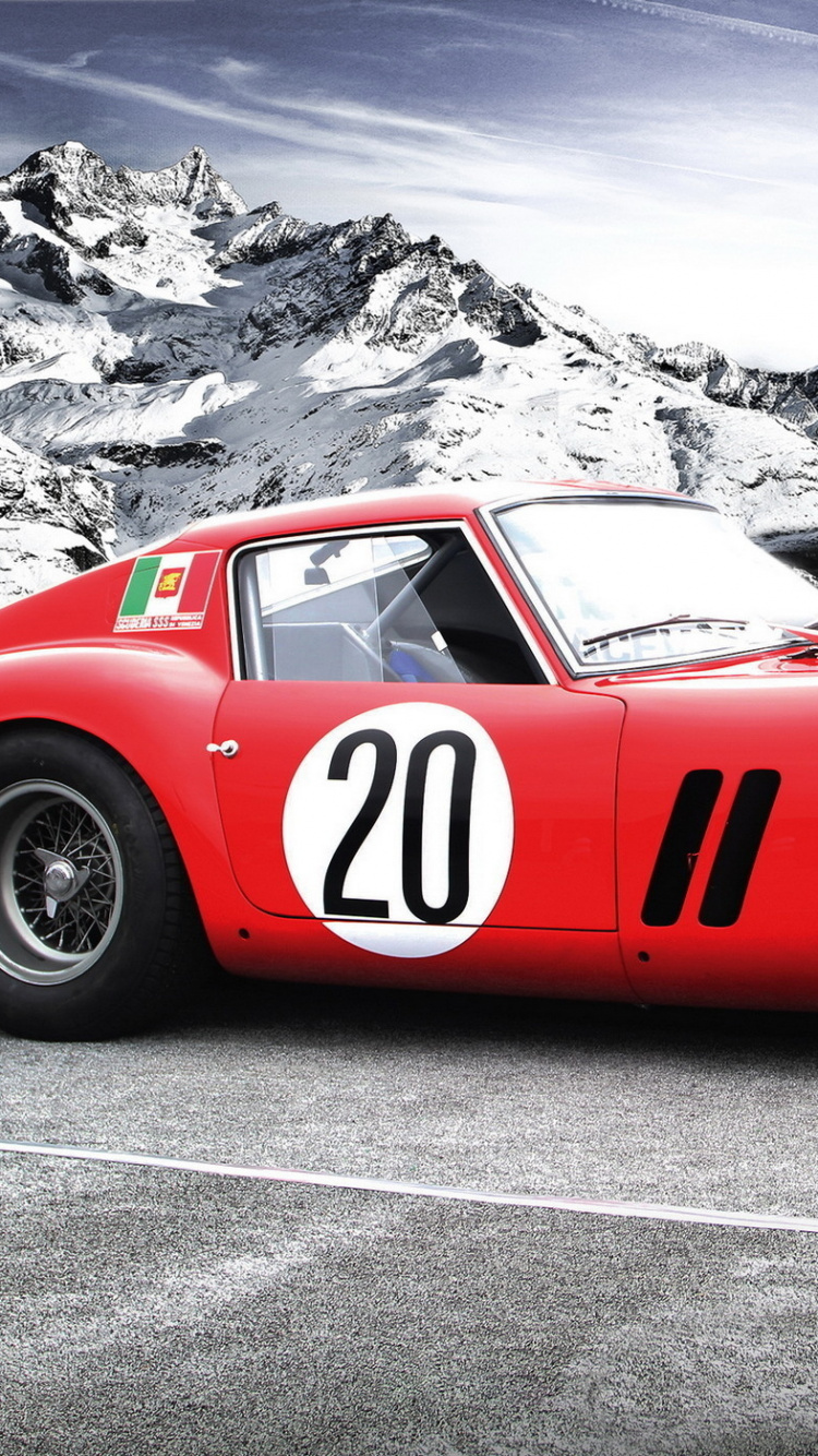 Roter Ferrari 458 Italia Unterwegs. Wallpaper in 750x1334 Resolution