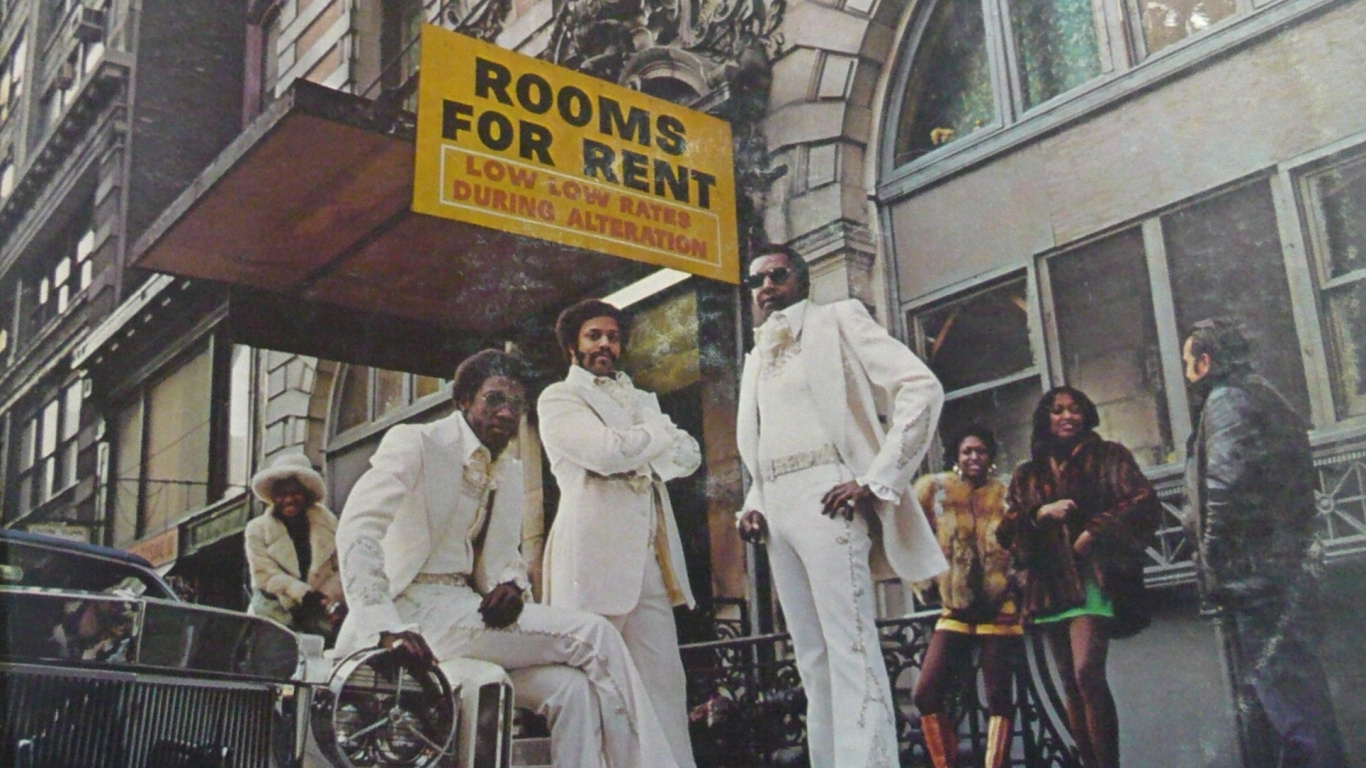 Erholung, Gebäude, Musik, Street, Album. Wallpaper in 1366x768 Resolution