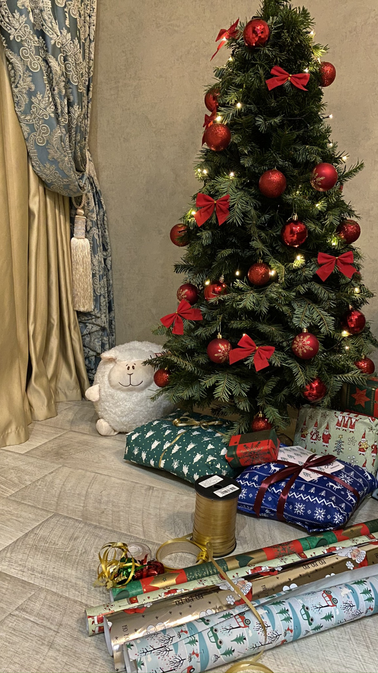 Christmas Tree, Christmas Day, Tree, Interior Design, Room. Wallpaper in 750x1334 Resolution