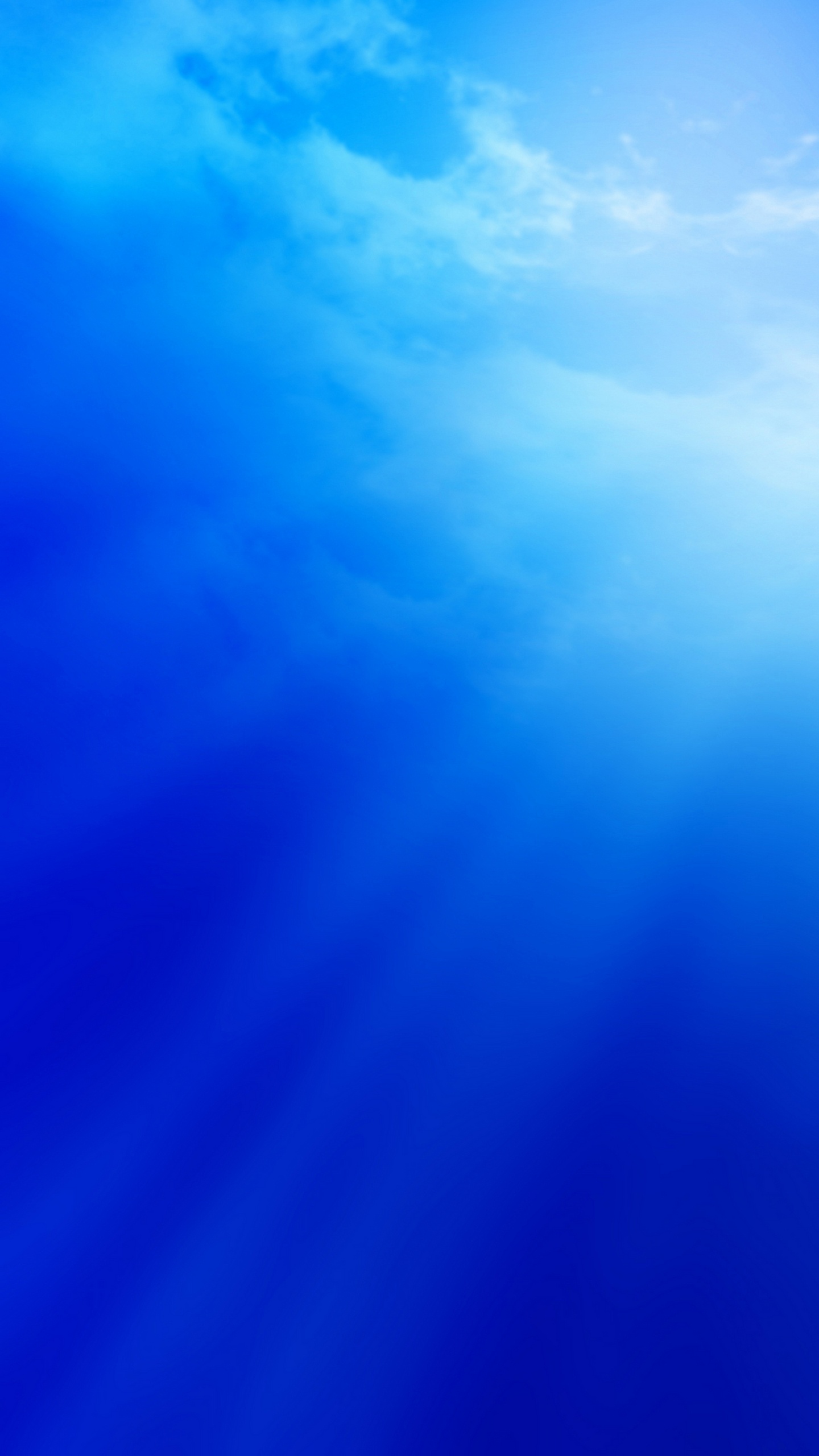 Weiße Wolken Und Blauer Himmel. Wallpaper in 1440x2560 Resolution