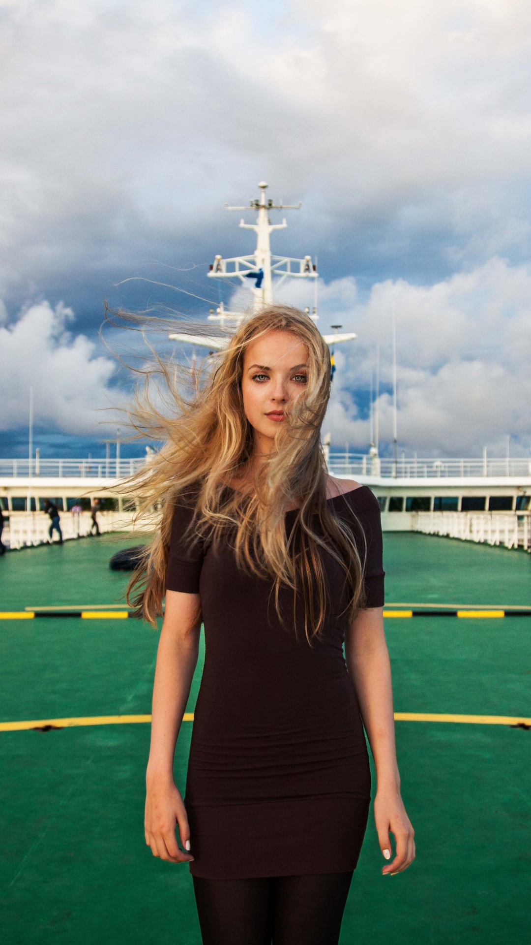 Rumänien, Portrait, Blau, Cloud, Blonde. Wallpaper in 1080x1920 Resolution