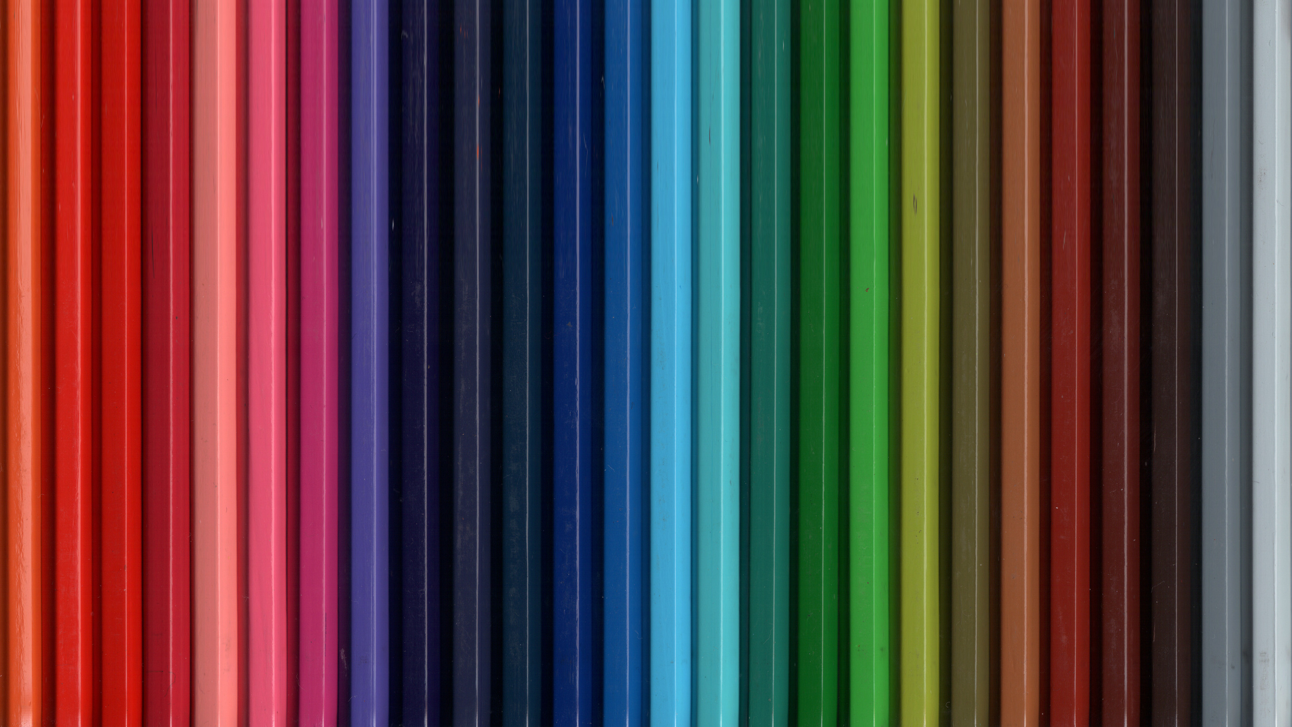 Black Green Red and Blue Striped Textile. Wallpaper in 2560x1440 Resolution