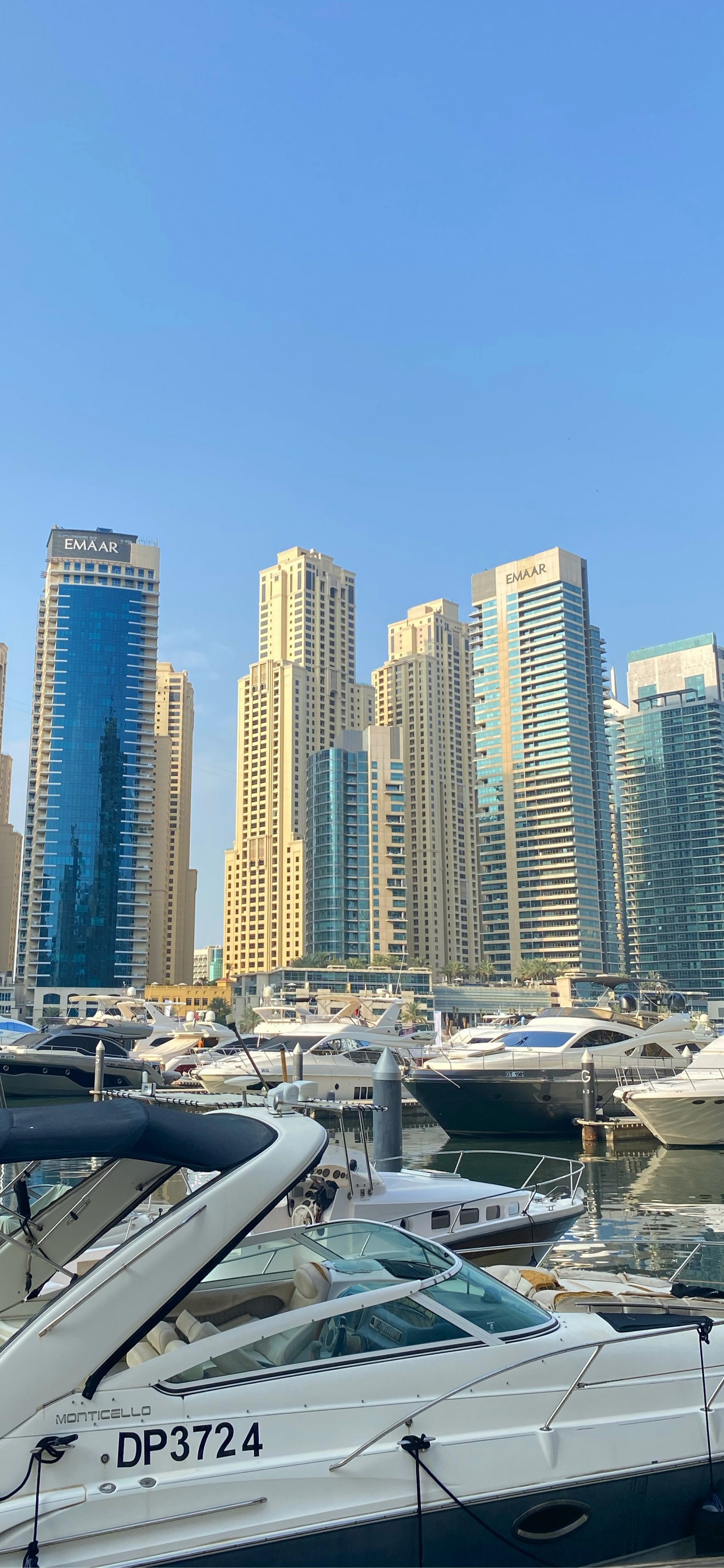 Marina, Torre de Bloques, Moto de Agua, Urbe, Paisaje Urbano. Wallpaper in 1242x2688 Resolution