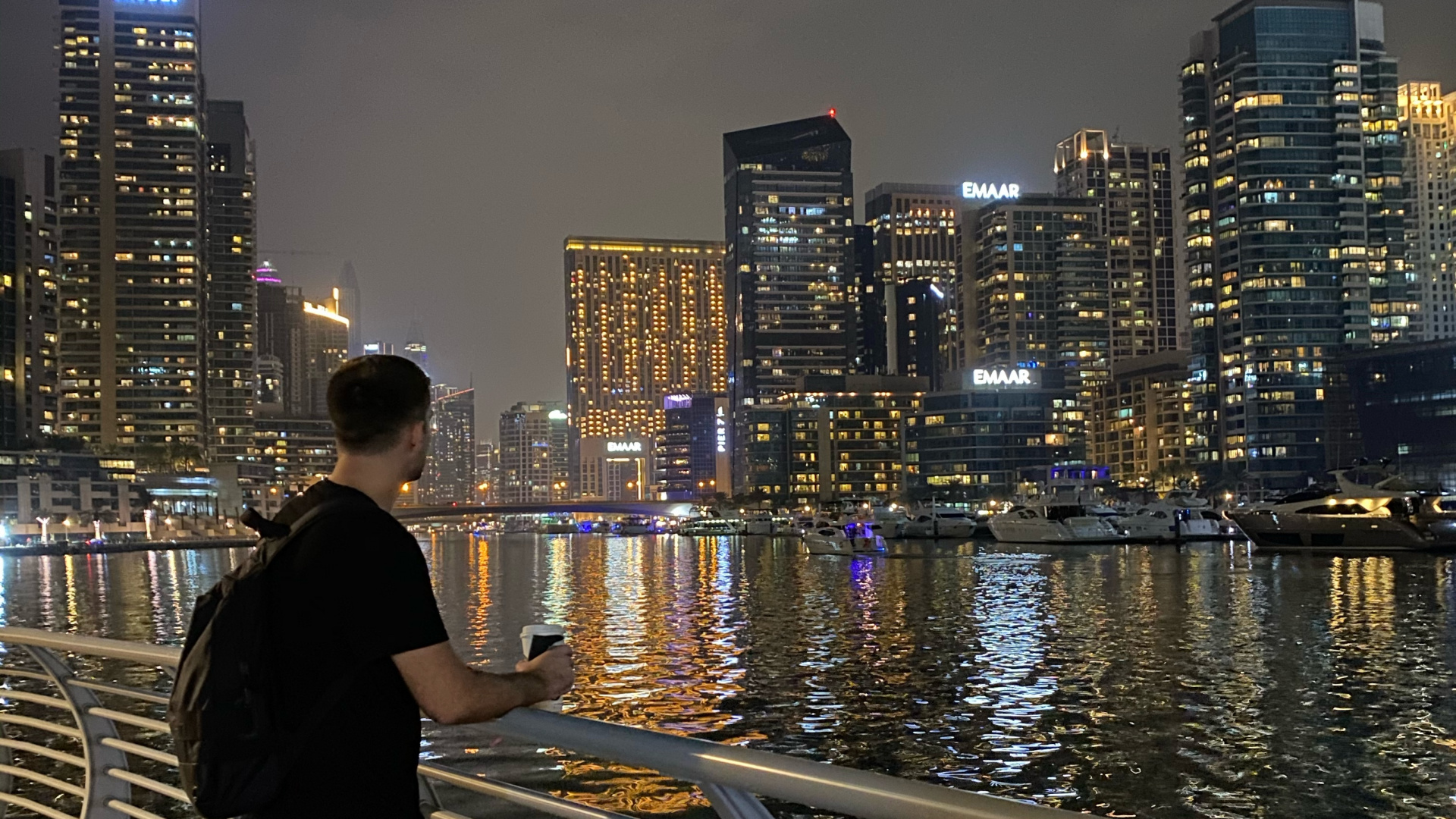 Dubai, Reflexion, Wasser, Wolkenkratzer, Tower Block. Wallpaper in 1920x1080 Resolution