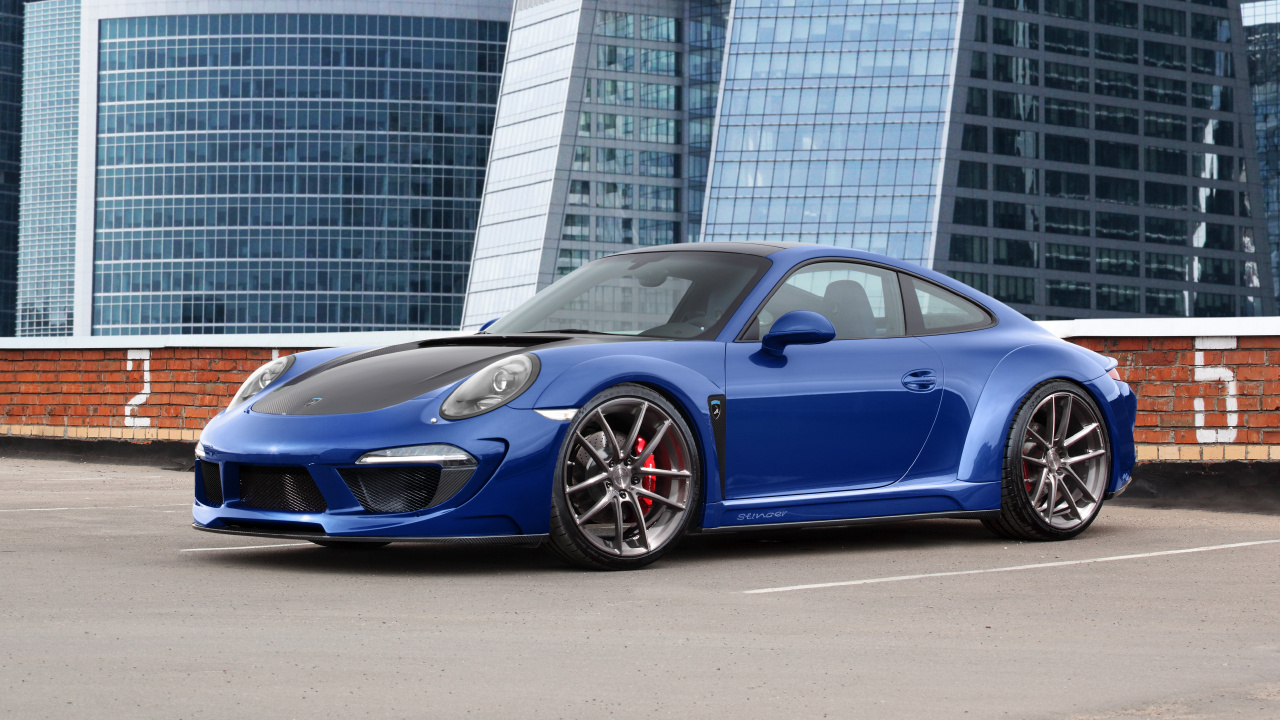 Blue Bmw m 3 Coupe Parked Near White Concrete Building During Daytime. Wallpaper in 1280x720 Resolution