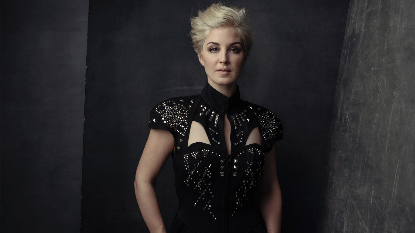 Maggie Rose, Concierto, Negro, Belleza, Modelo de Moda. Wallpaper in 1366x768 Resolution