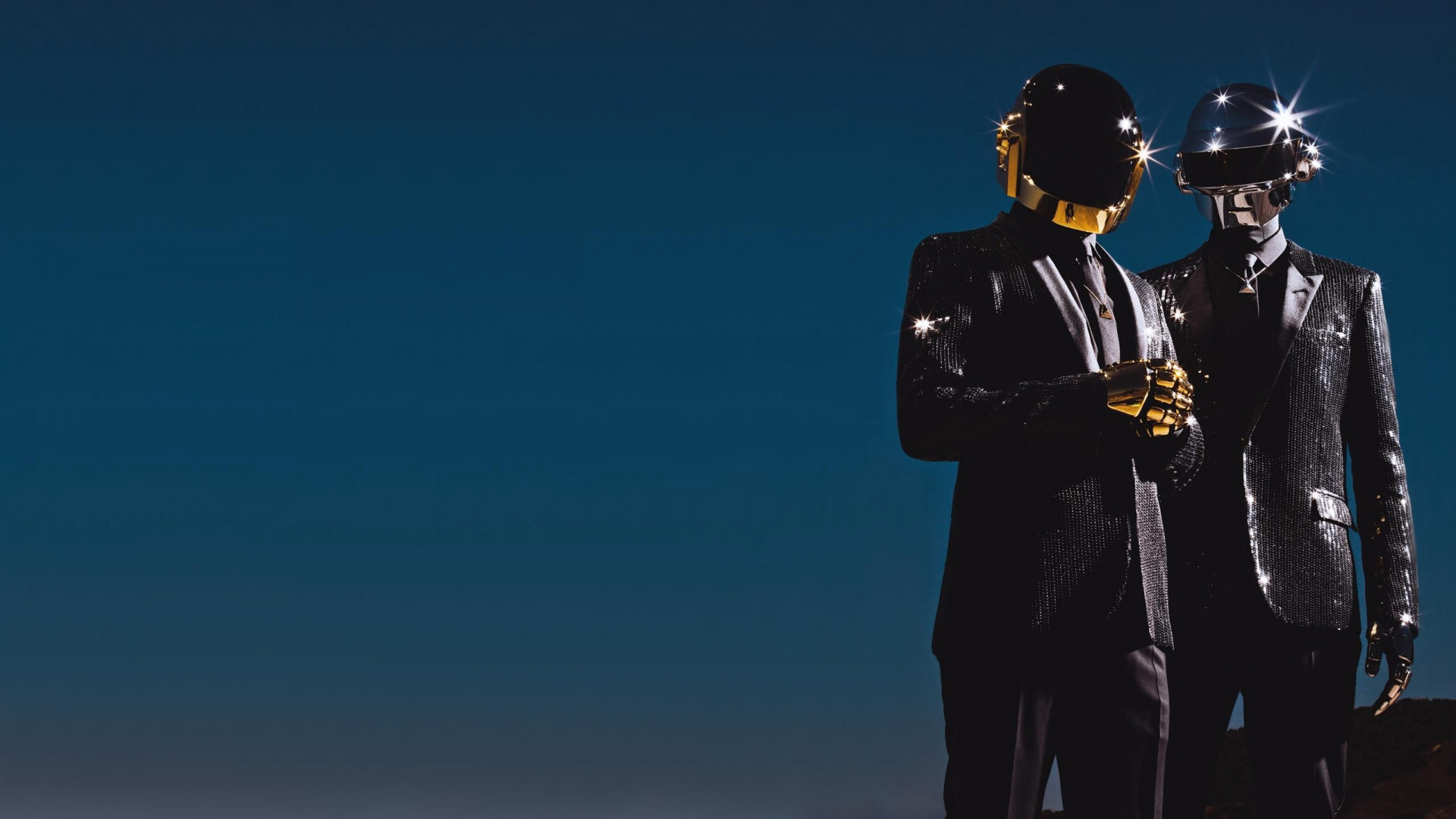 Daft Punk, Stehend, Messing-instrument, Anzug, Formelle Kleidung. Wallpaper in 1920x1080 Resolution