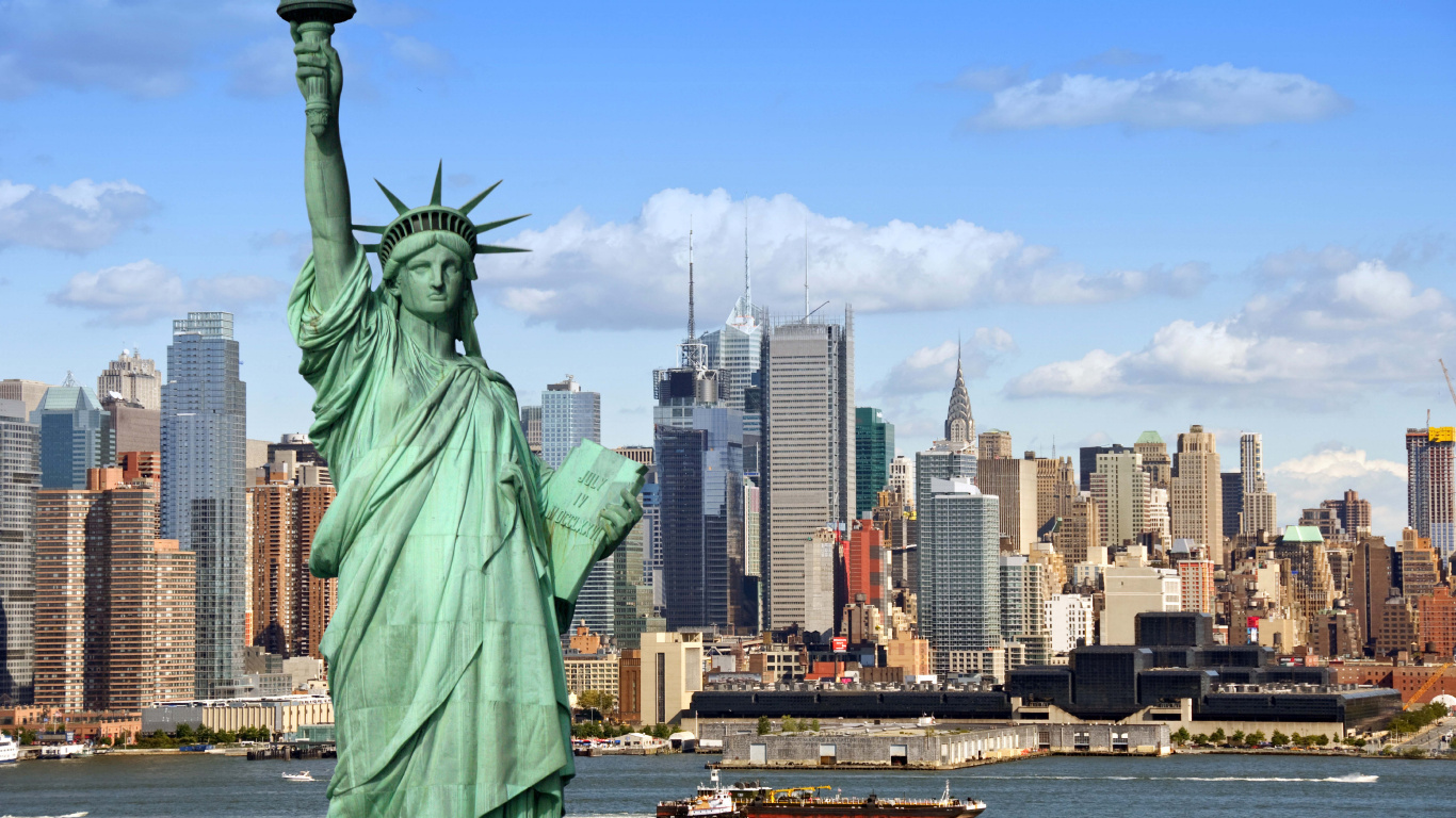 Statue of Liberty New York City. Wallpaper in 1366x768 Resolution