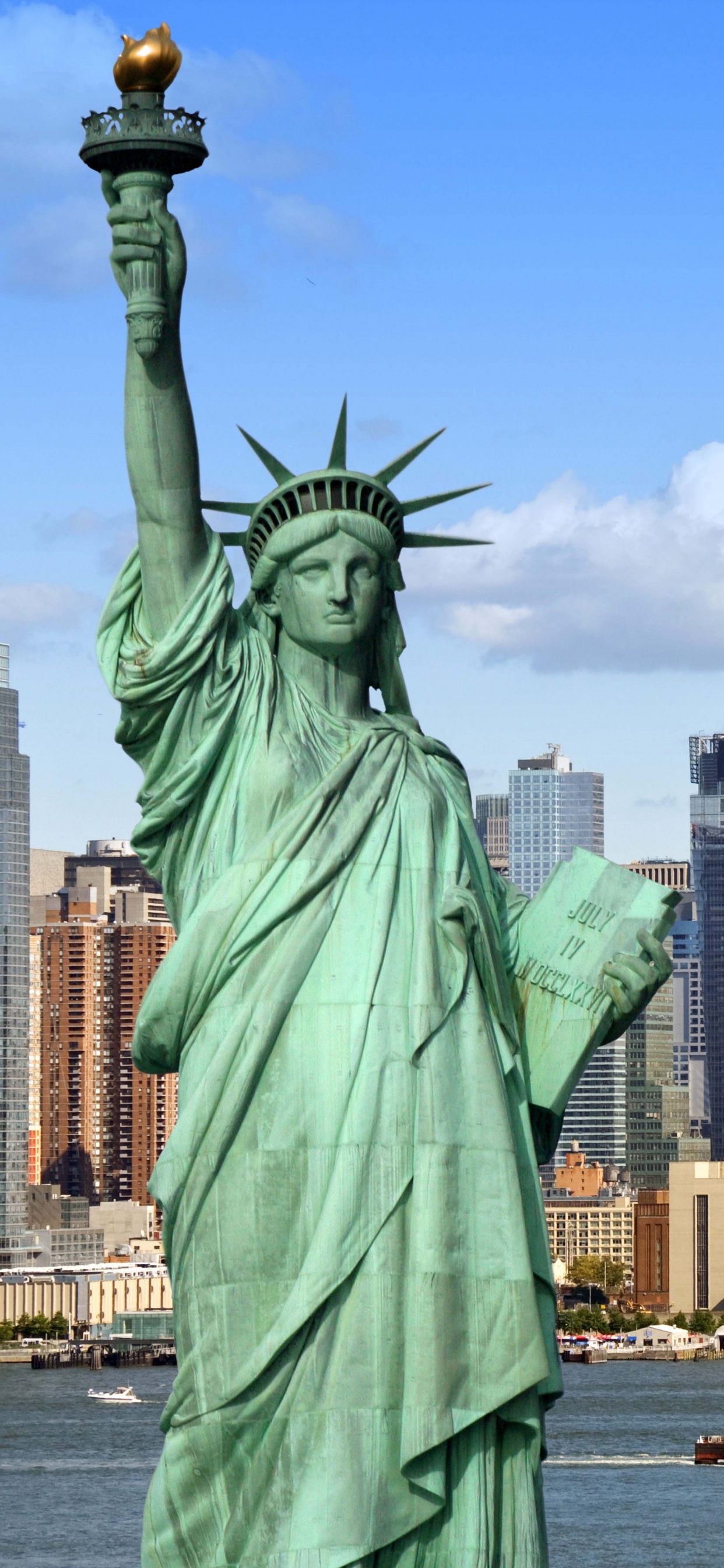 Estatua de la Libertad Nueva York. Wallpaper in 1242x2688 Resolution