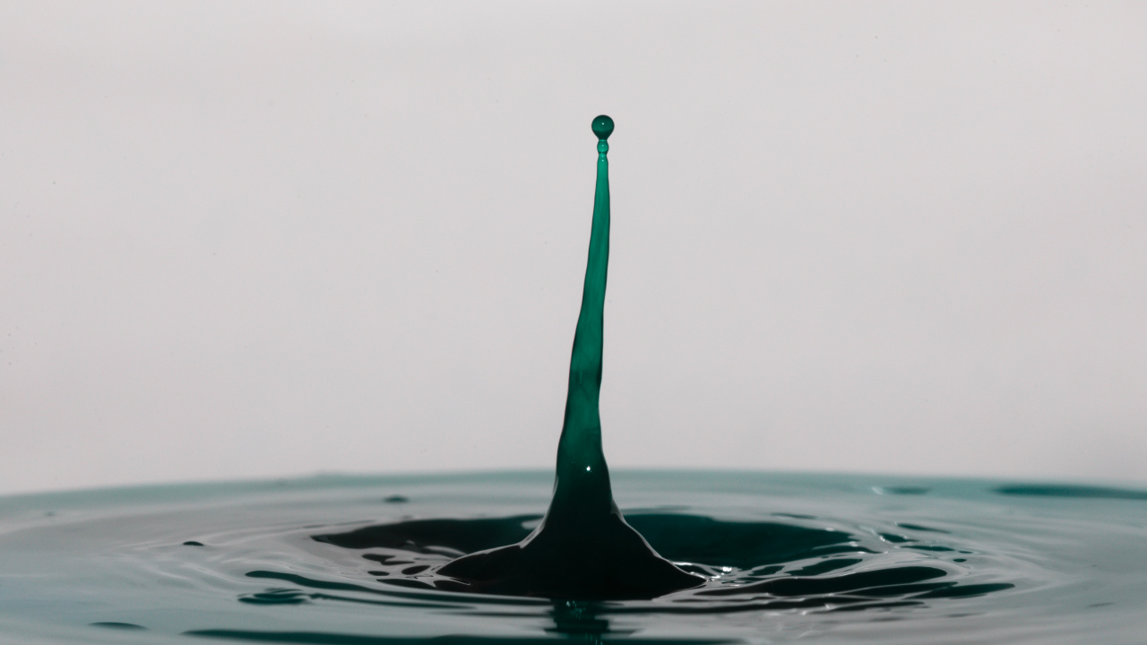 Personne Dans L'eau Pendant la Journée. Wallpaper in 1280x720 Resolution