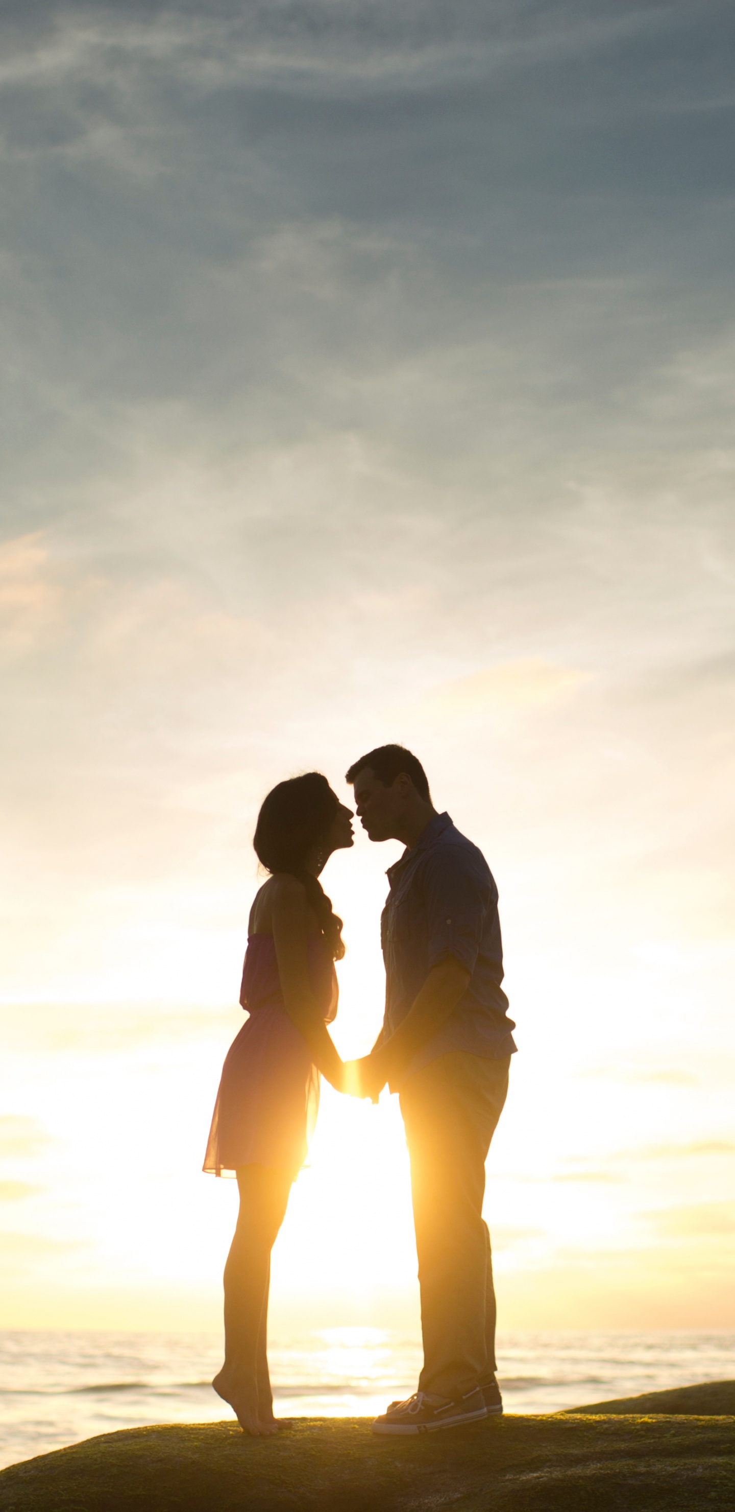 Romantik, Menschen in Der Natur, Liebe, Horizont, Freundschaft. Wallpaper in 1440x2960 Resolution